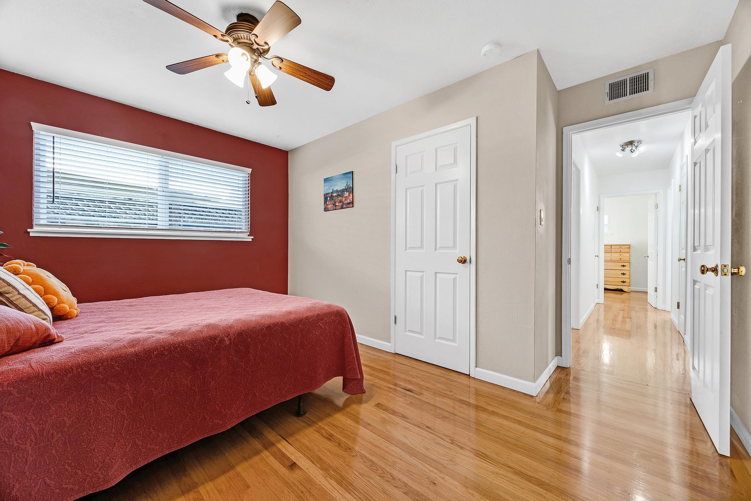 Detail Gallery Image 22 of 33 For 1009 Lisbon Avenue, Livermore,  CA 94550 - 3 Beds | 2 Baths