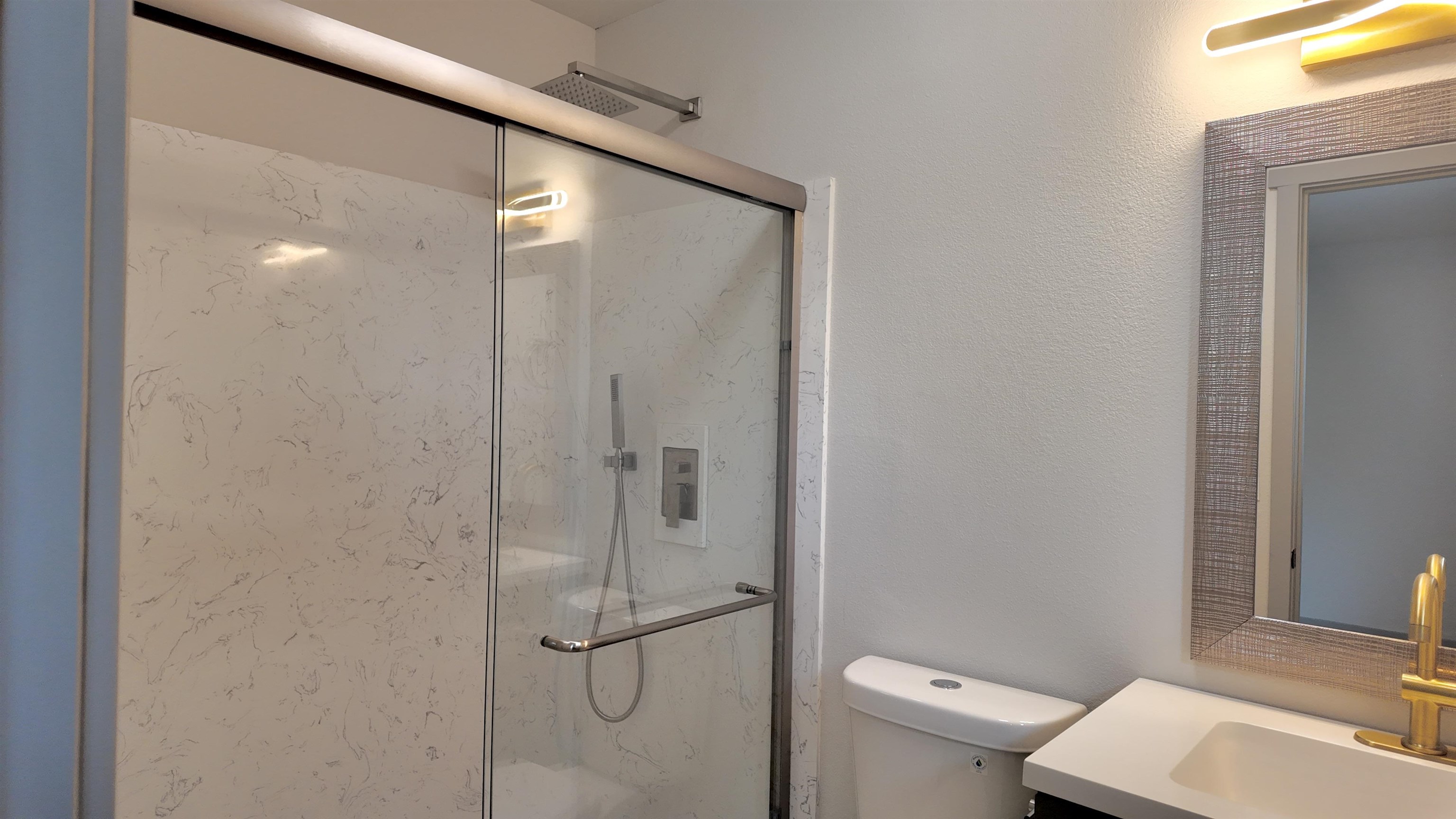 Detail Gallery Image 17 of 20 For 7808 Camrose Way, Sacramento,  CA 95828 - 3 Beds | 2 Baths