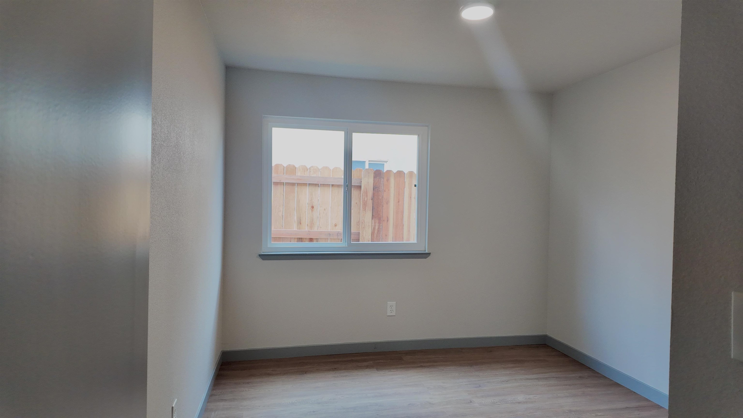 Detail Gallery Image 19 of 20 For 7808 Camrose Way, Sacramento,  CA 95828 - 3 Beds | 2 Baths