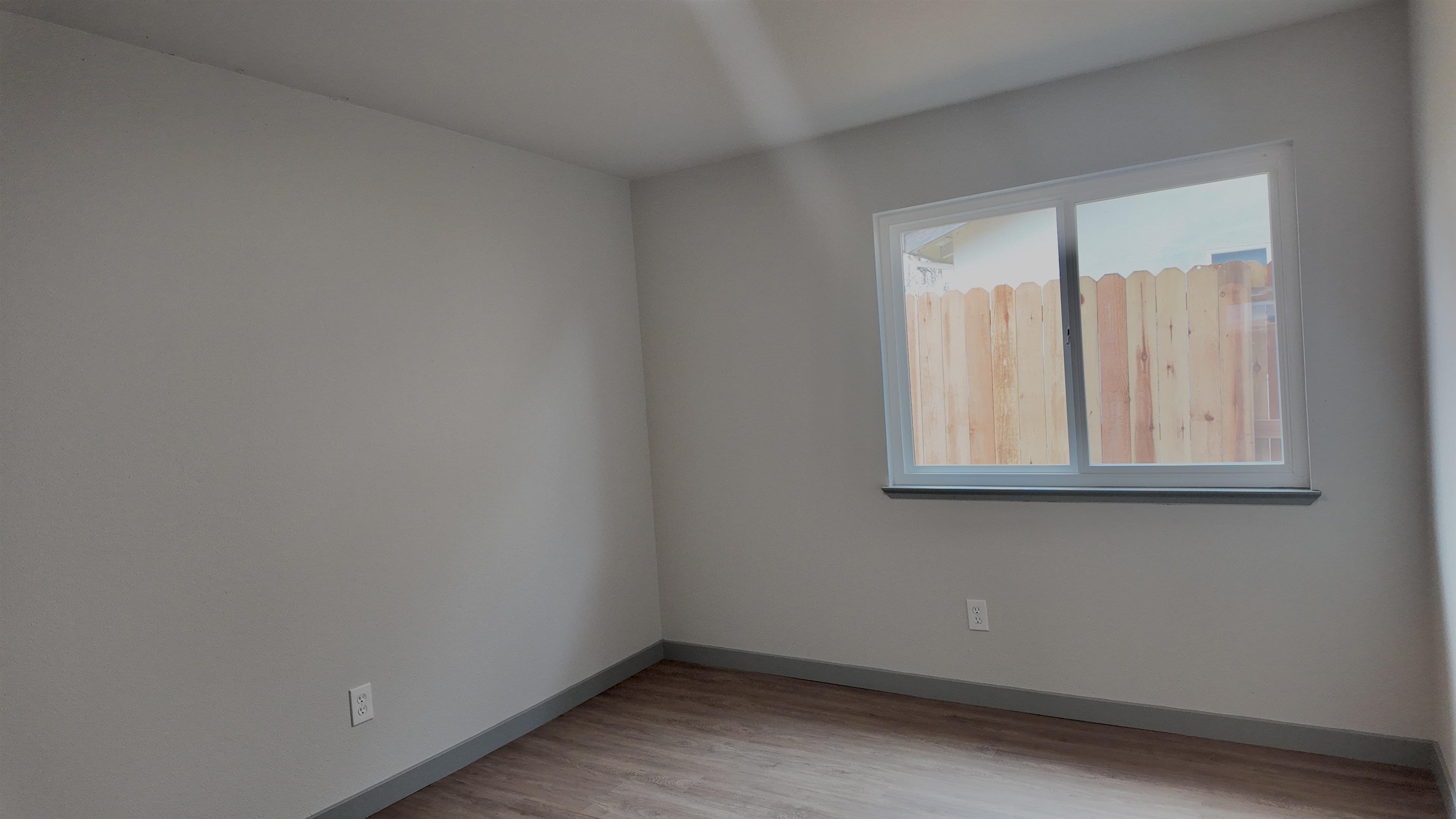 Detail Gallery Image 20 of 20 For 7808 Camrose Way, Sacramento,  CA 95828 - 3 Beds | 2 Baths