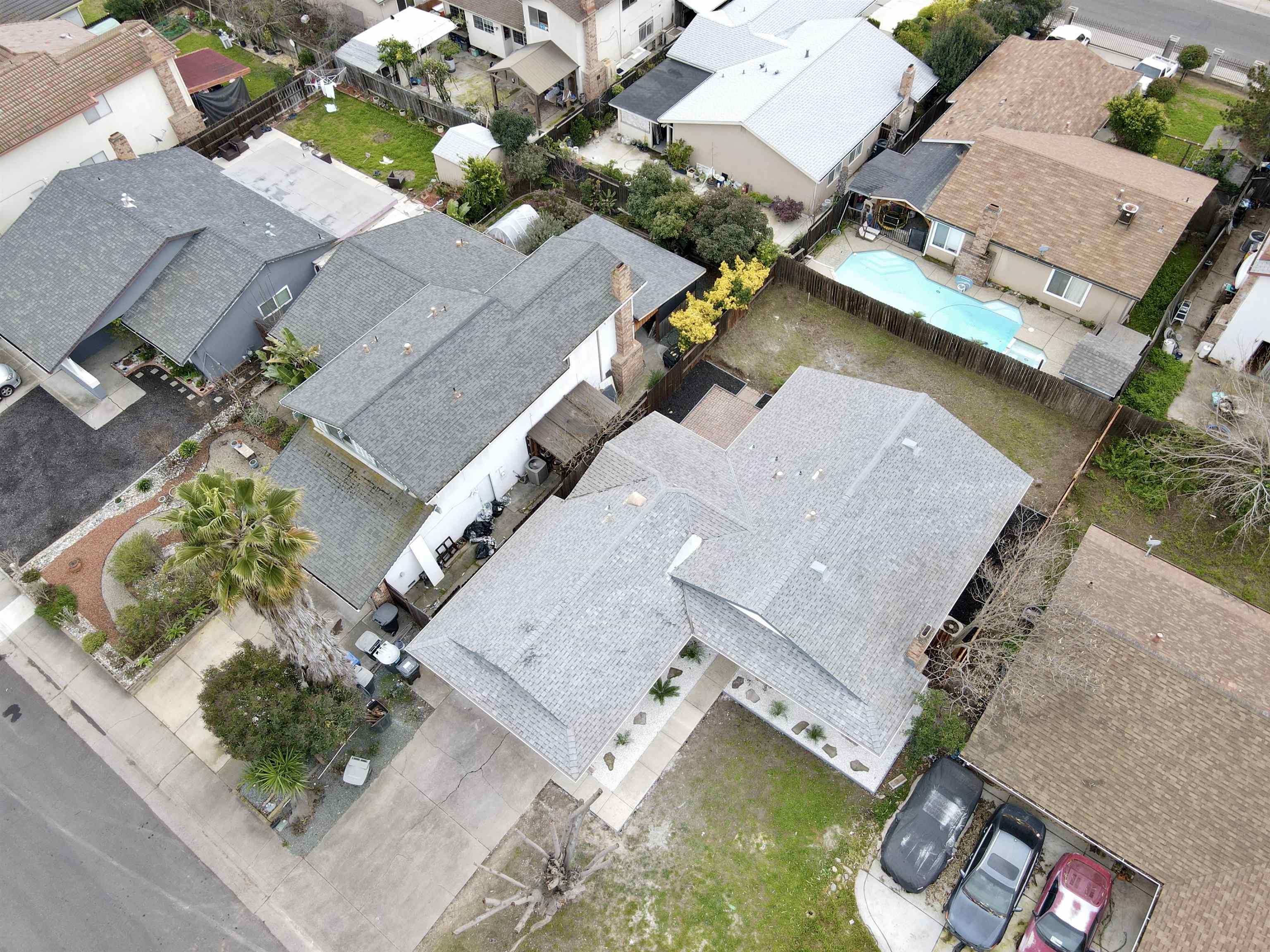 Detail Gallery Image 4 of 20 For 7808 Camrose Way, Sacramento,  CA 95828 - 3 Beds | 2 Baths