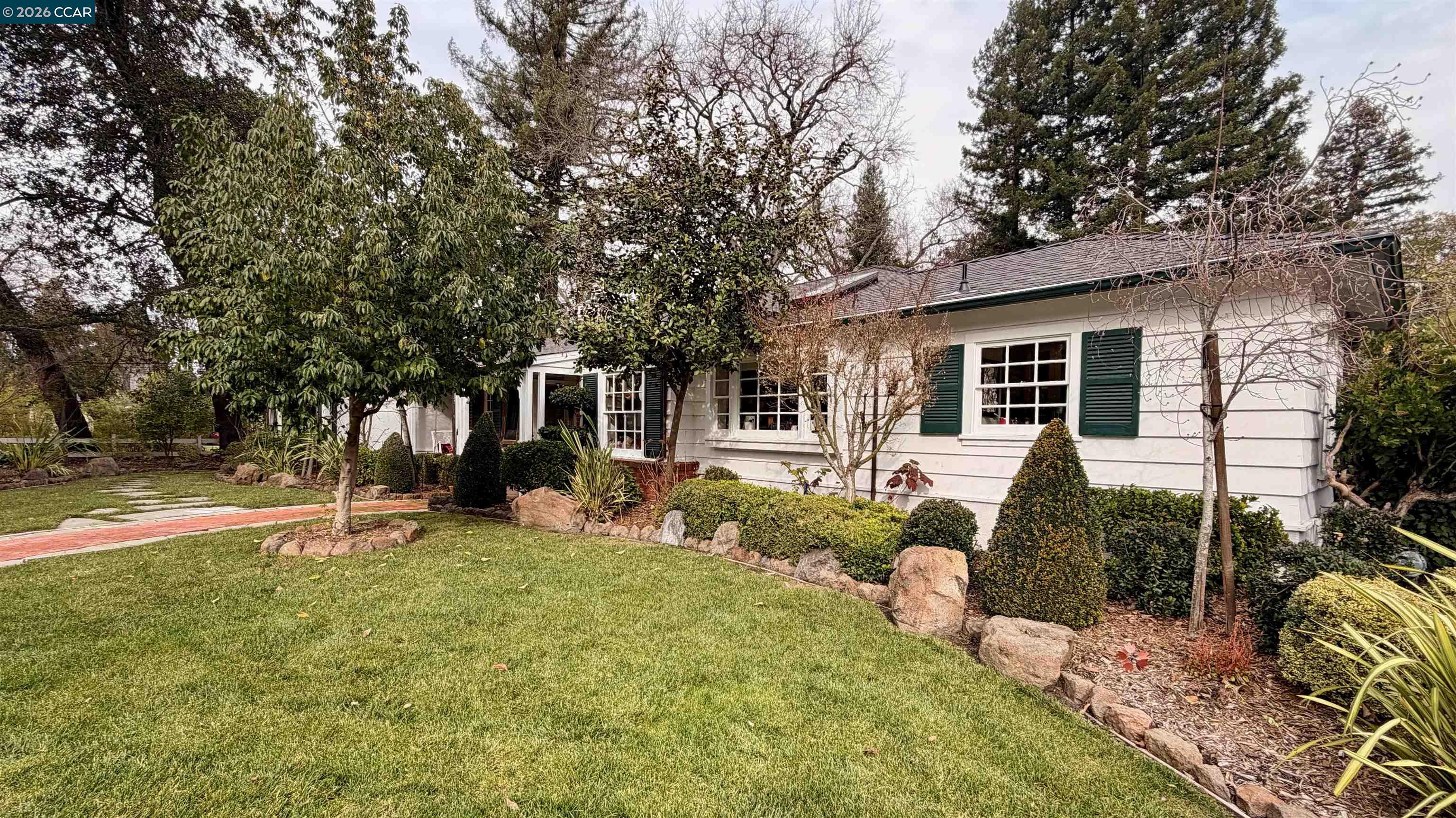 Front Image Thumbnail for CC41122028