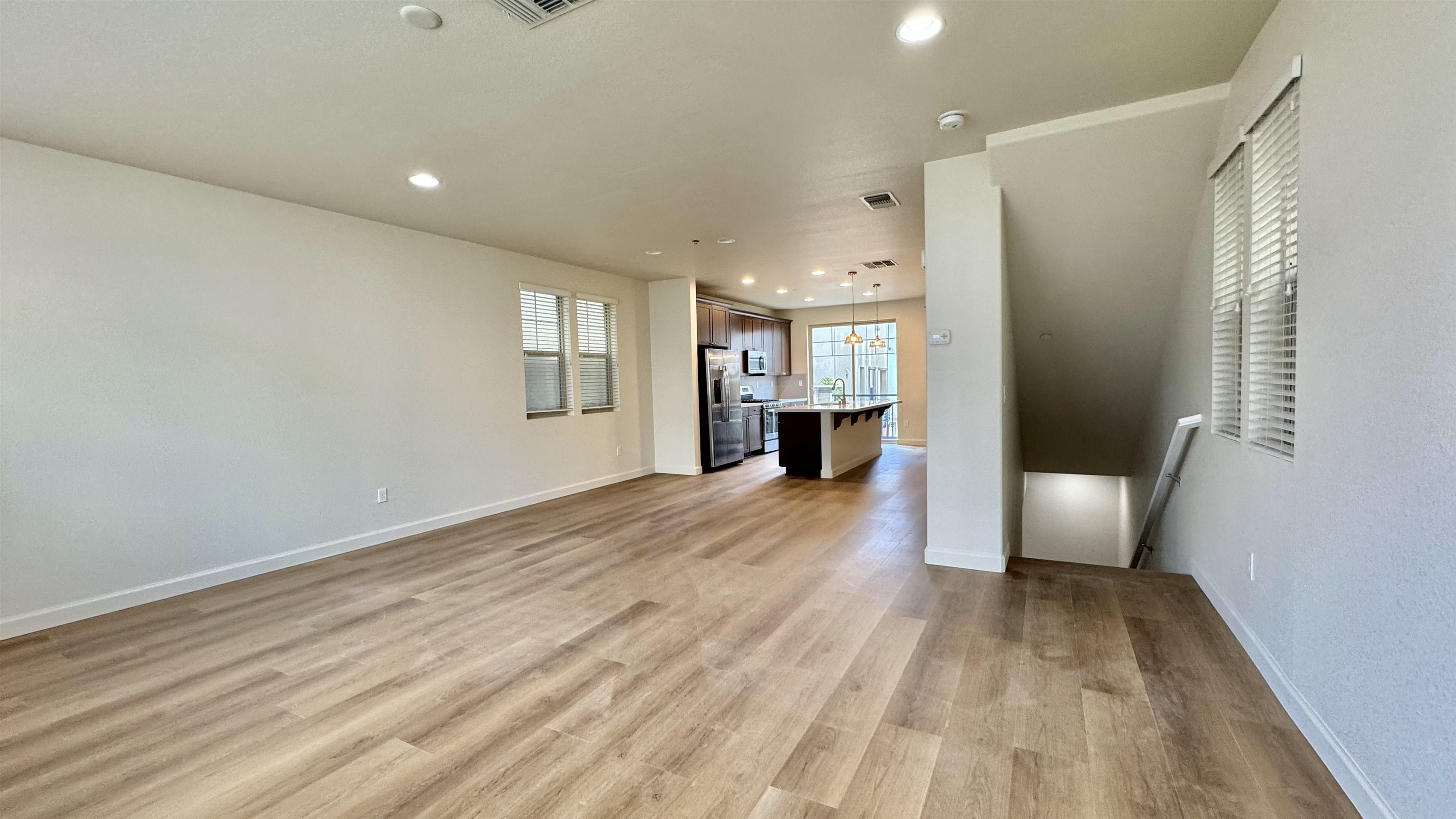 Detail Gallery Image 11 of 31 For 2906 Worthing Commons, Livermore,  CA 94550 - 4 Beds | 3/1 Baths