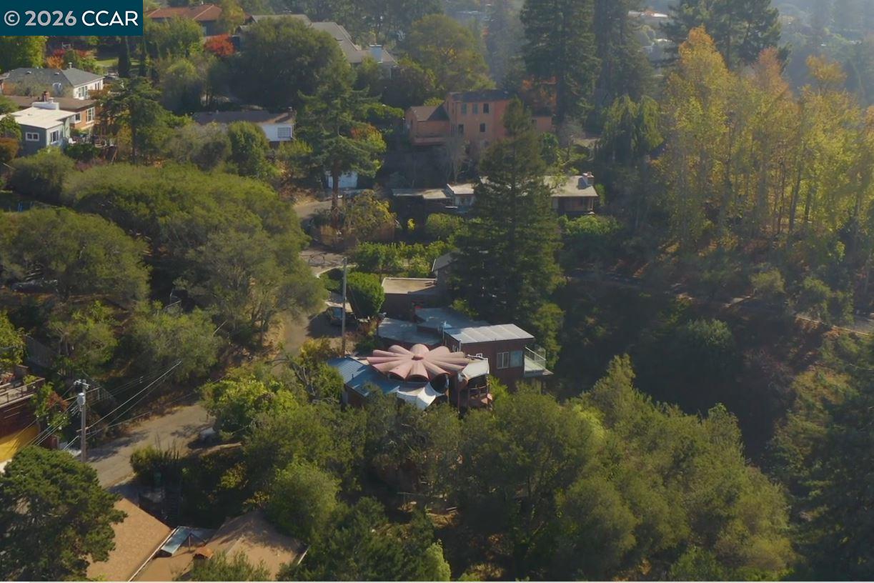 Detail Gallery Image 6 of 25 For 1110 Sterling Av, Berkeley,  CA 94708 - – Beds | – Baths