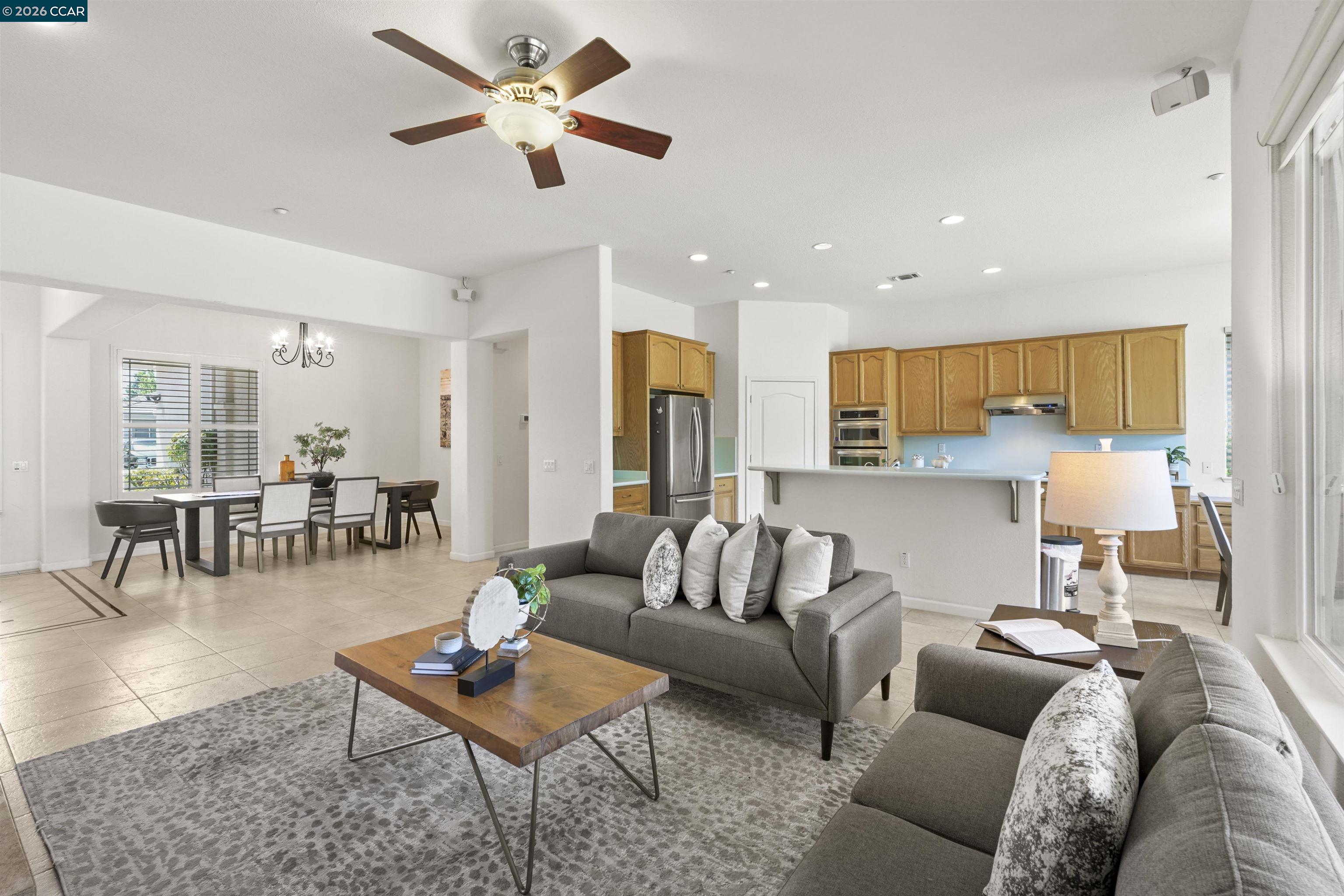 Detail Gallery Image 12 of 59 For 1129 Jonagold Way, Brentwood,  CA 94513 - 3 Beds | 2/1 Baths