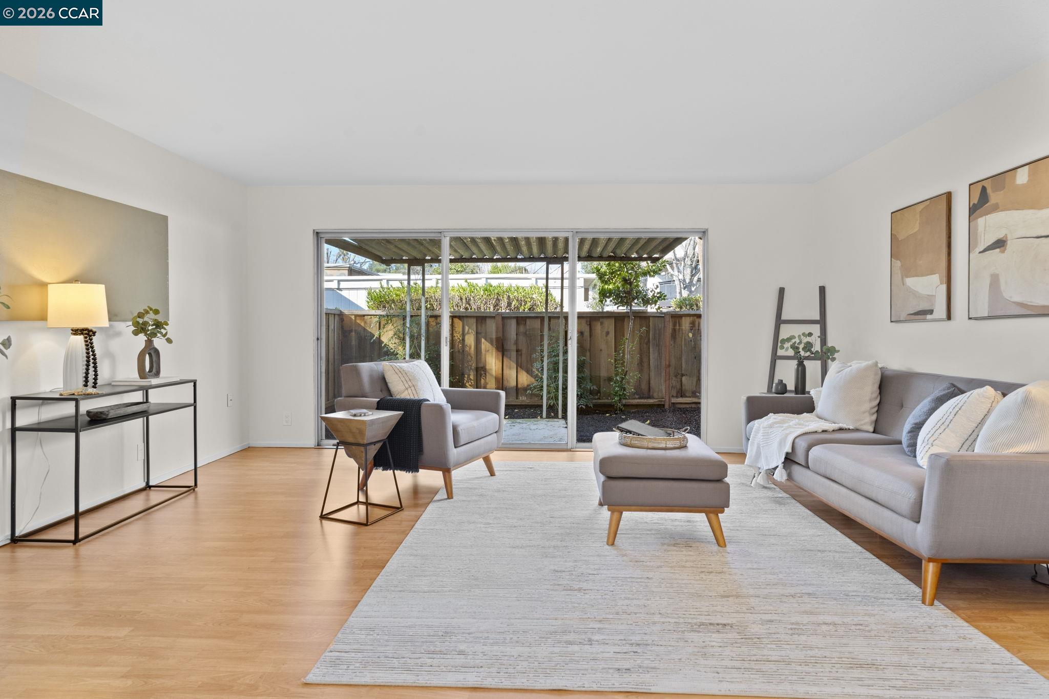 Photo #4: 41122044 Listing: Photo #4