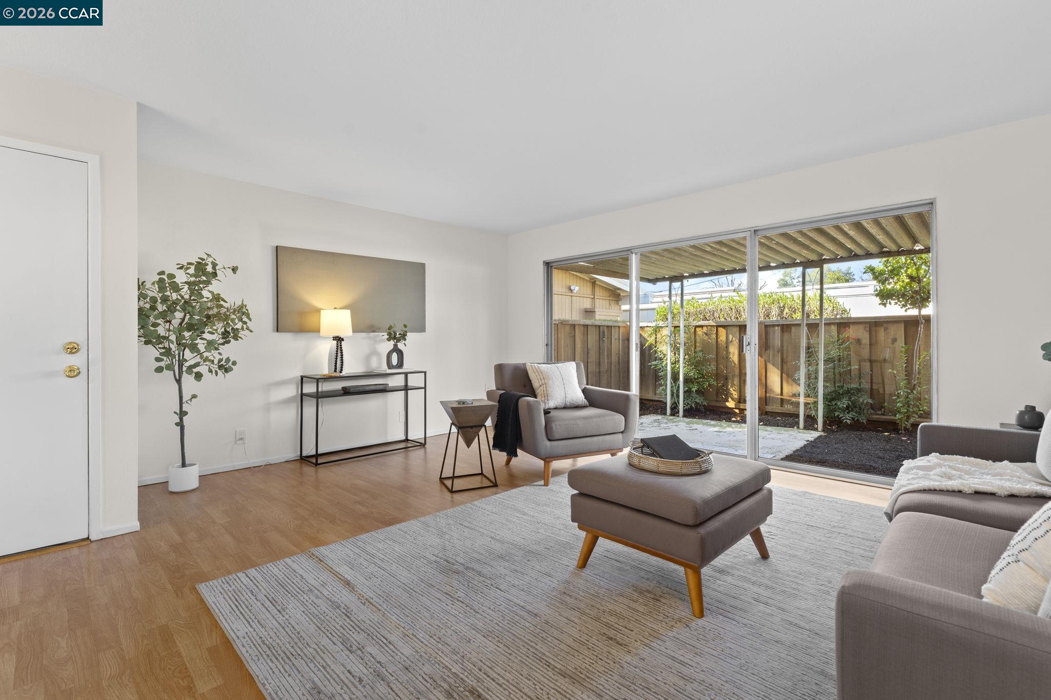 Photo #6: 41122044 Listing: Photo #6