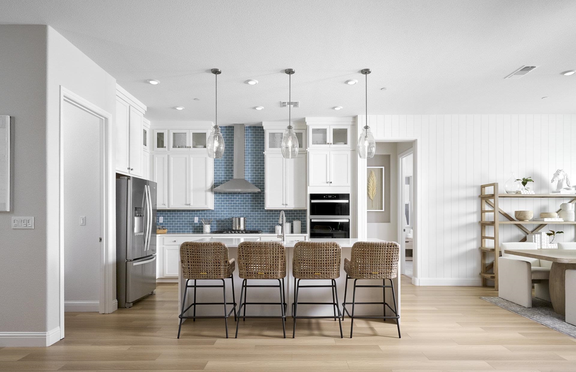 Detail Gallery Image 2 of 15 For 17786 Brightwood Avenue, Lathrop,  CA 95330 - 2 Beds | 1 Baths