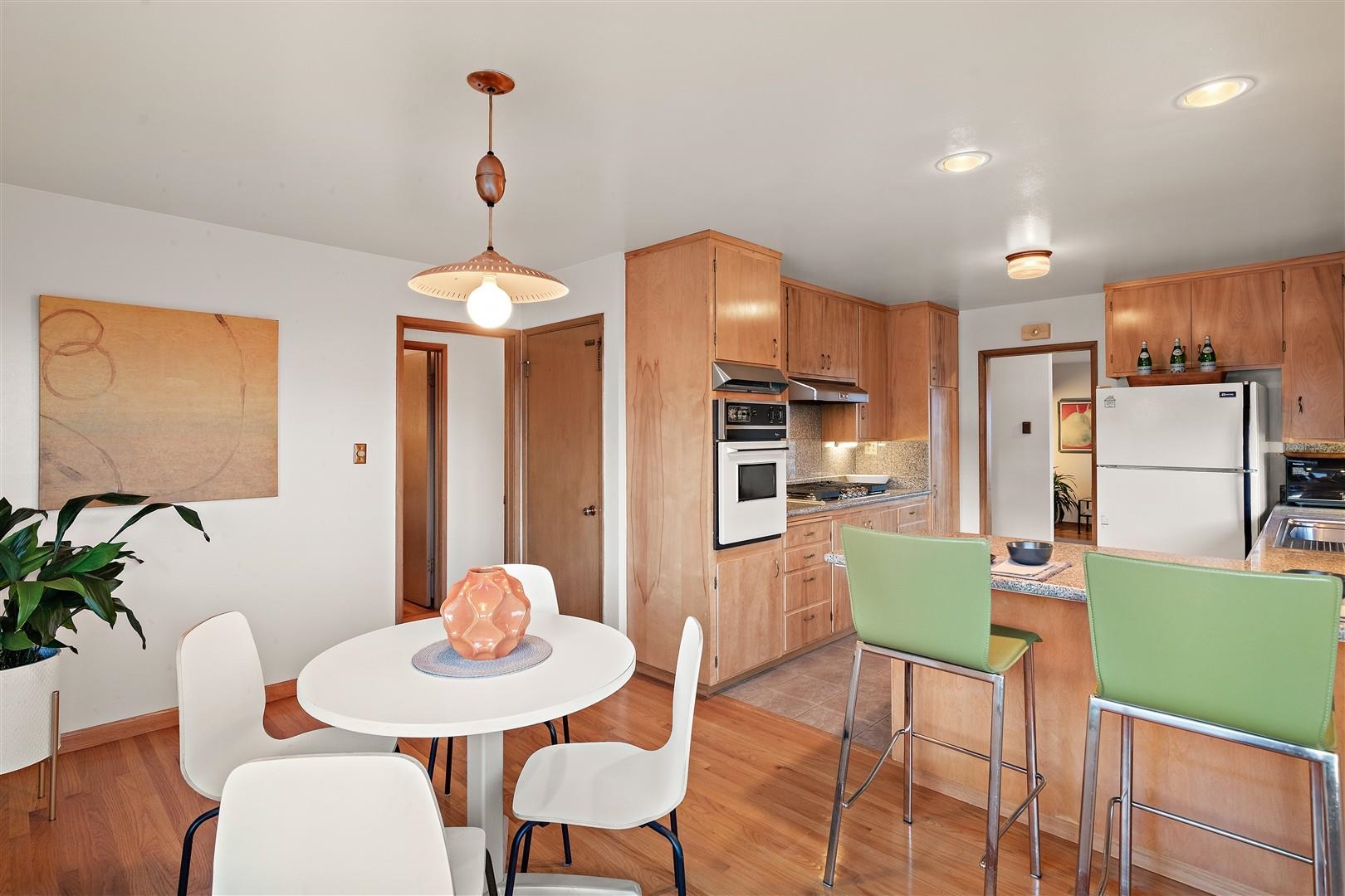 Detail Gallery Image 11 of 29 For 855 Solano Ave, Albany,  CA 94706 - 4 Beds | 3 Baths