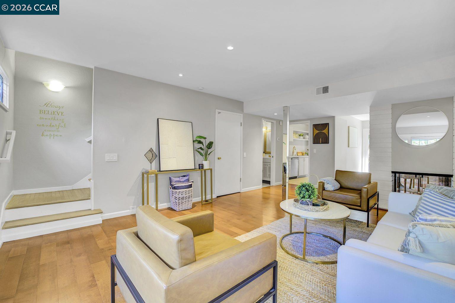 Photo #6: 41122052 Listing: Photo #6