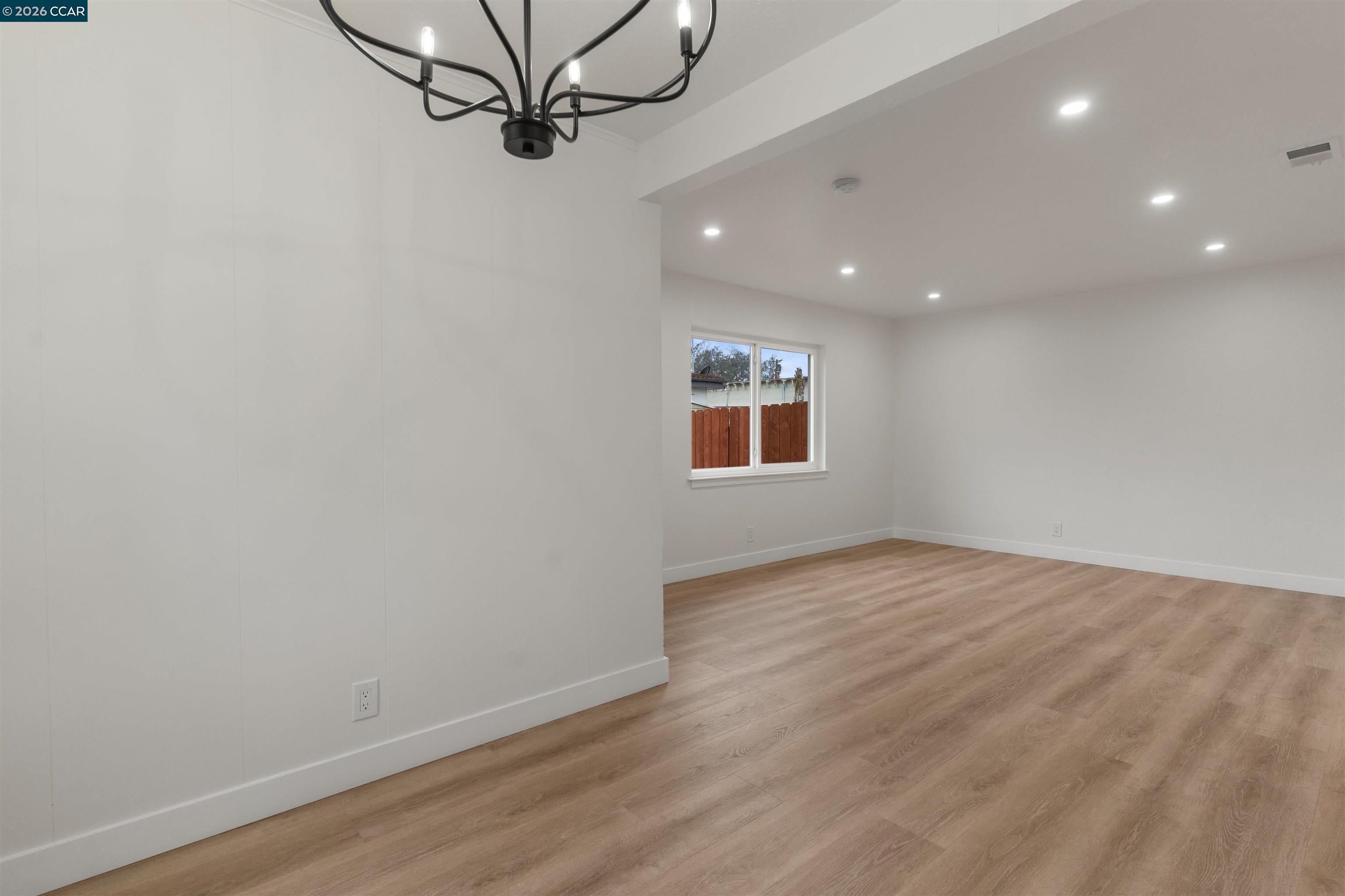 Detail Gallery Image 18 of 45 For 954 Carpino Ave, Pittsburg,  CA 94565 - 3 Beds | 1 Baths