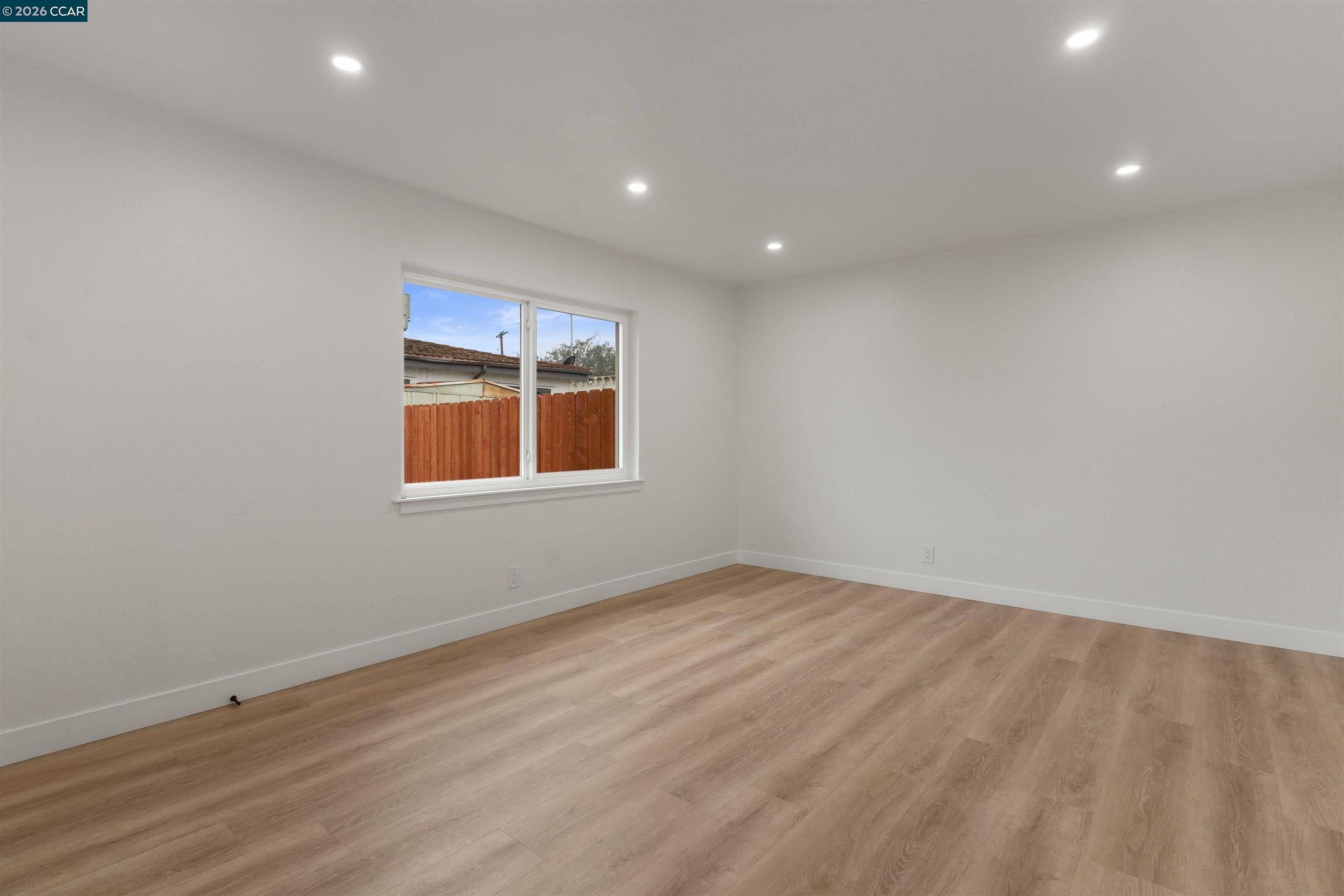 Detail Gallery Image 10 of 45 For 954 Carpino Ave, Pittsburg,  CA 94565 - 3 Beds | 1 Baths