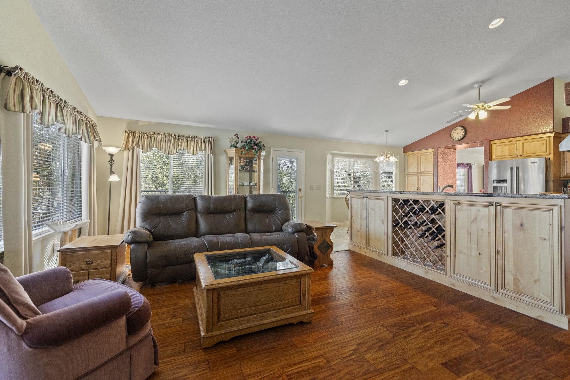 Detail Gallery Image 19 of 42 For 19891 Apple Valley Dr, Sonora,  CA 95370 - 3 Beds | 2 Baths