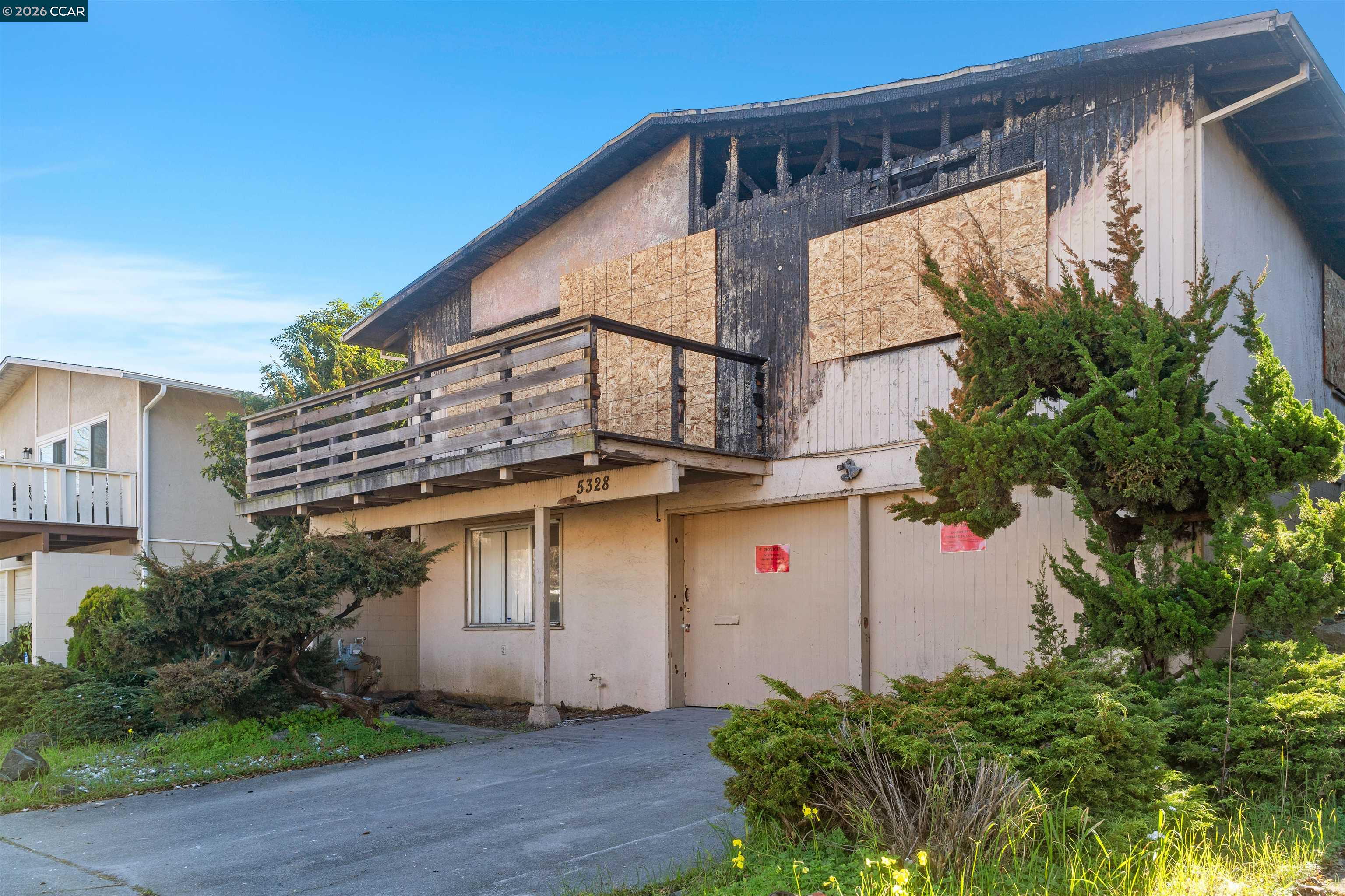 Detail Gallery Image 3 of 8 For 5328 Gately Ave, Richmond,  CA 94804 - 3 Beds | 2 Baths