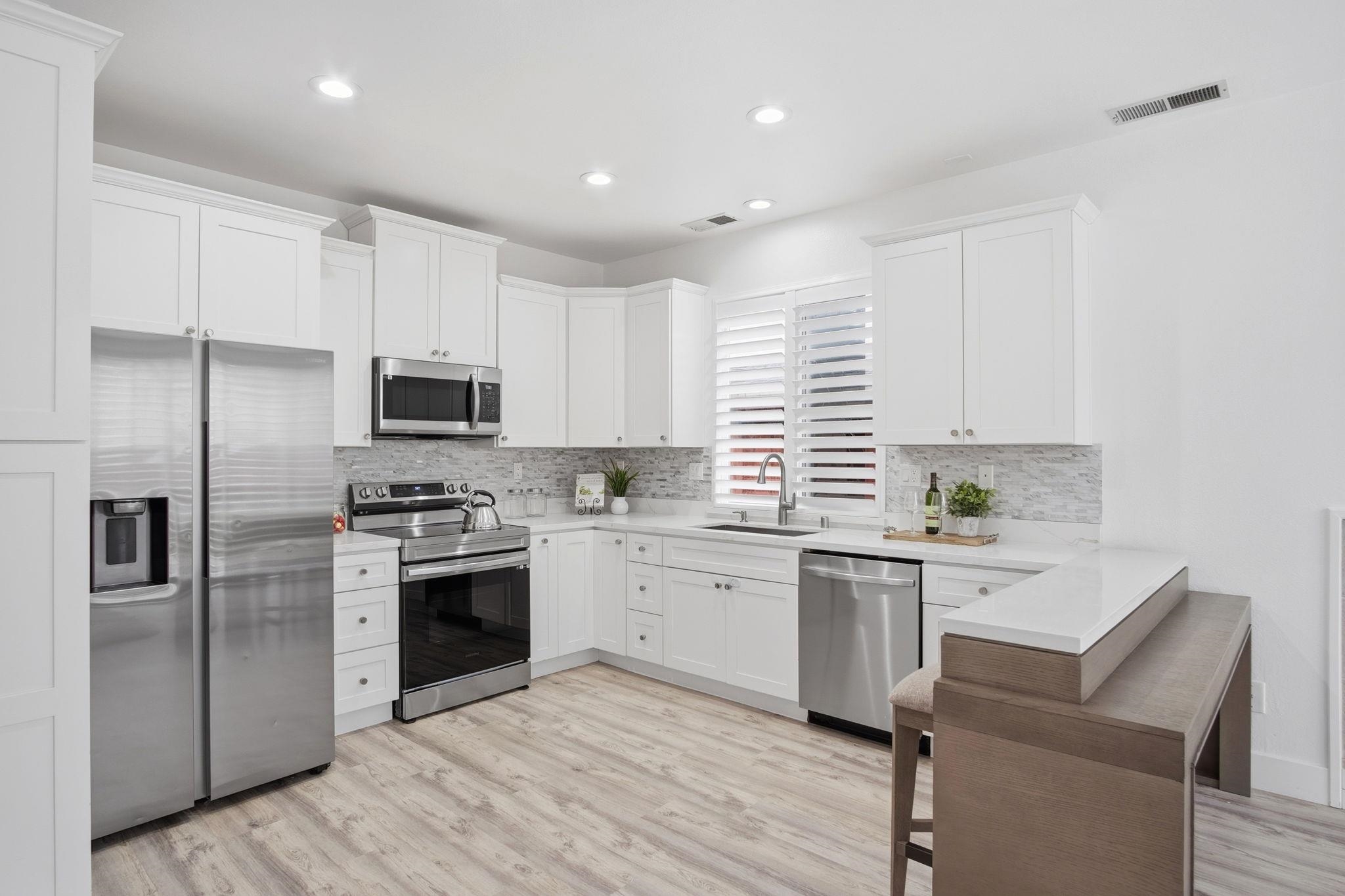 Detail Gallery Image 10 of 25 For 1294 Dover Ln, Tracy,  CA 95377 - 4 Beds | 2/1 Baths