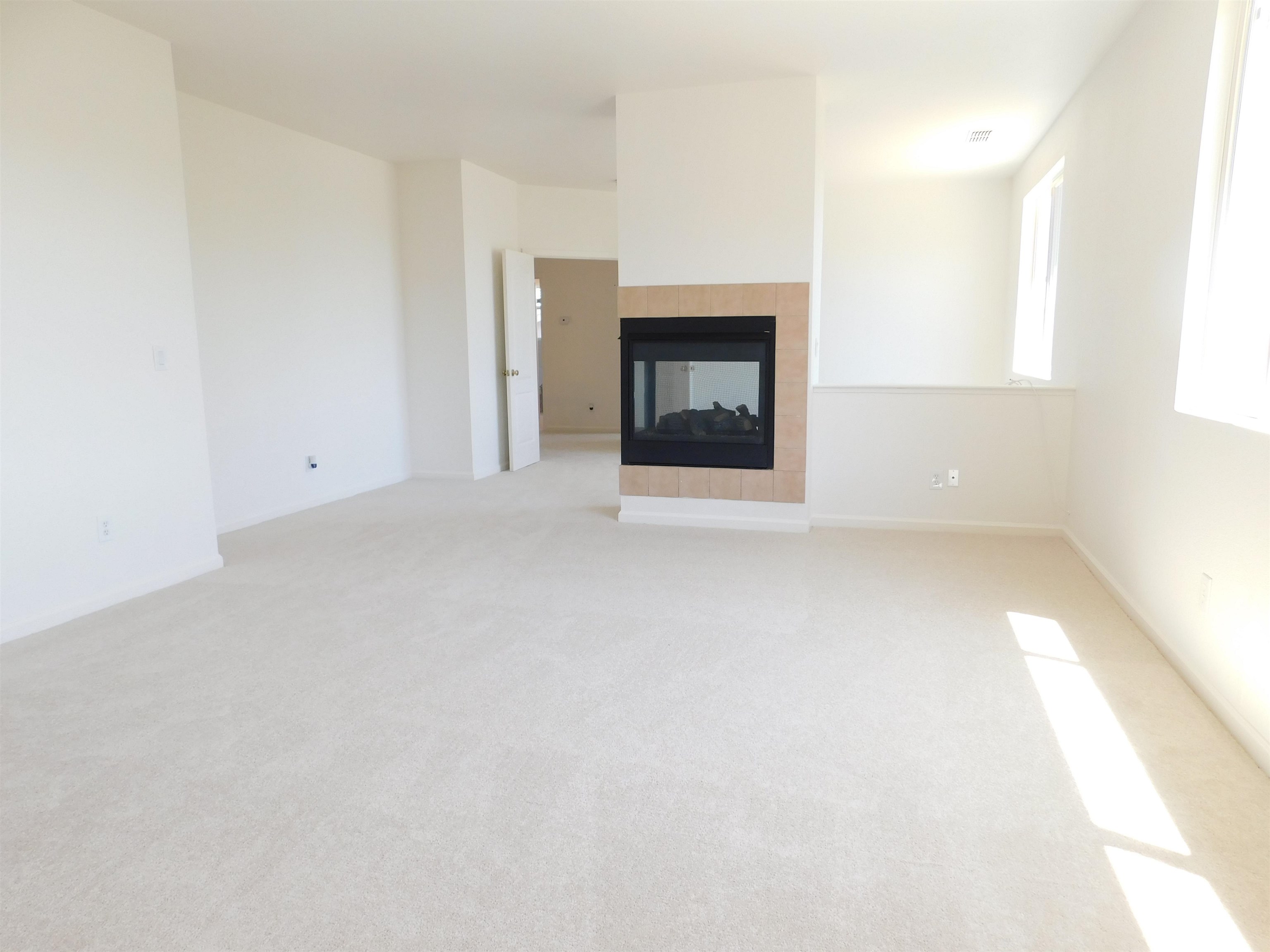 Detail Gallery Image 10 of 17 For 3915 Hummingbird Dr, Antioch,  CA 94509 - 5 Beds | 3 Baths