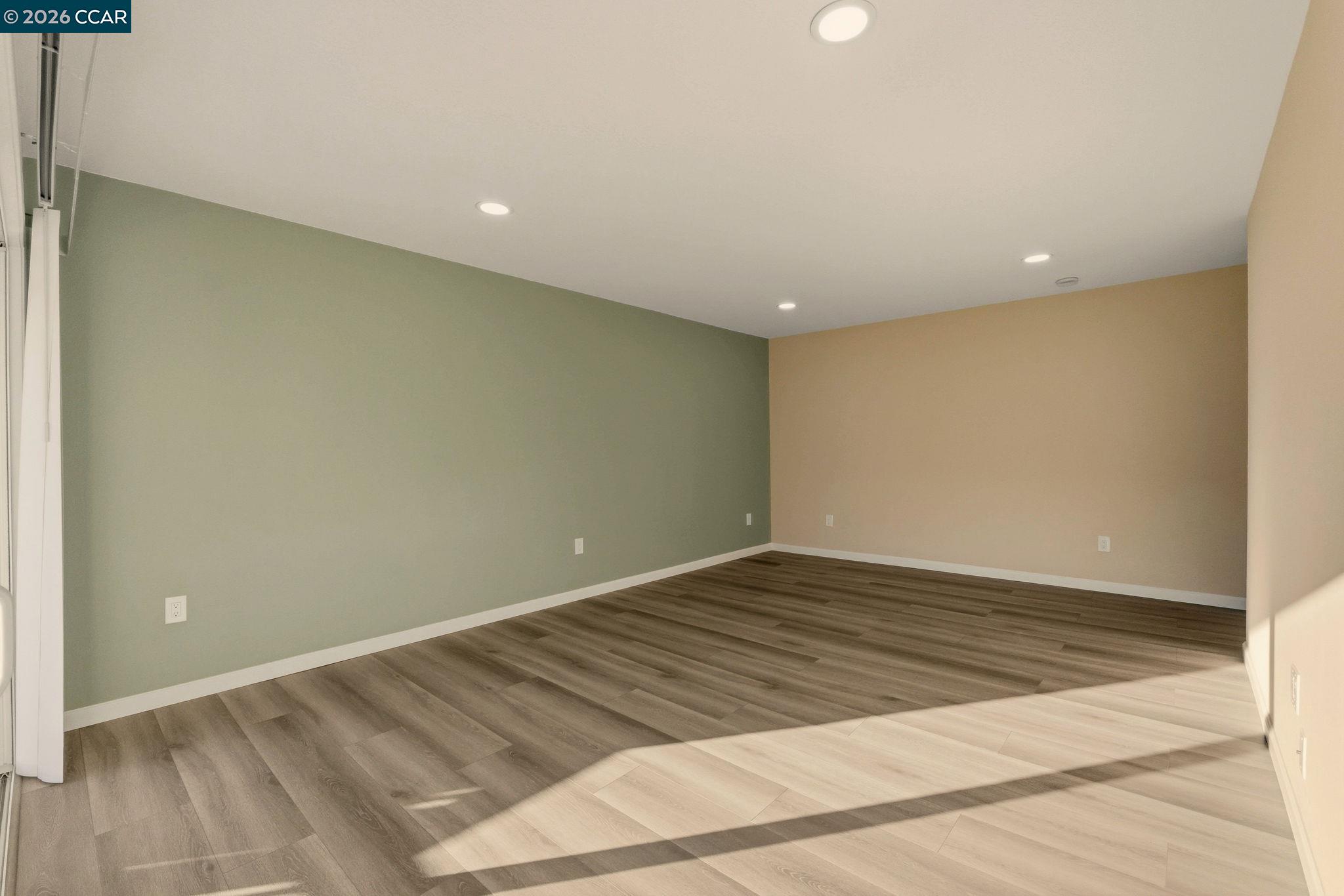 Detail Gallery Image 8 of 46 For 315 E Okeefe St, East Palo Alto,  CA 94303 - – Beds | – Baths