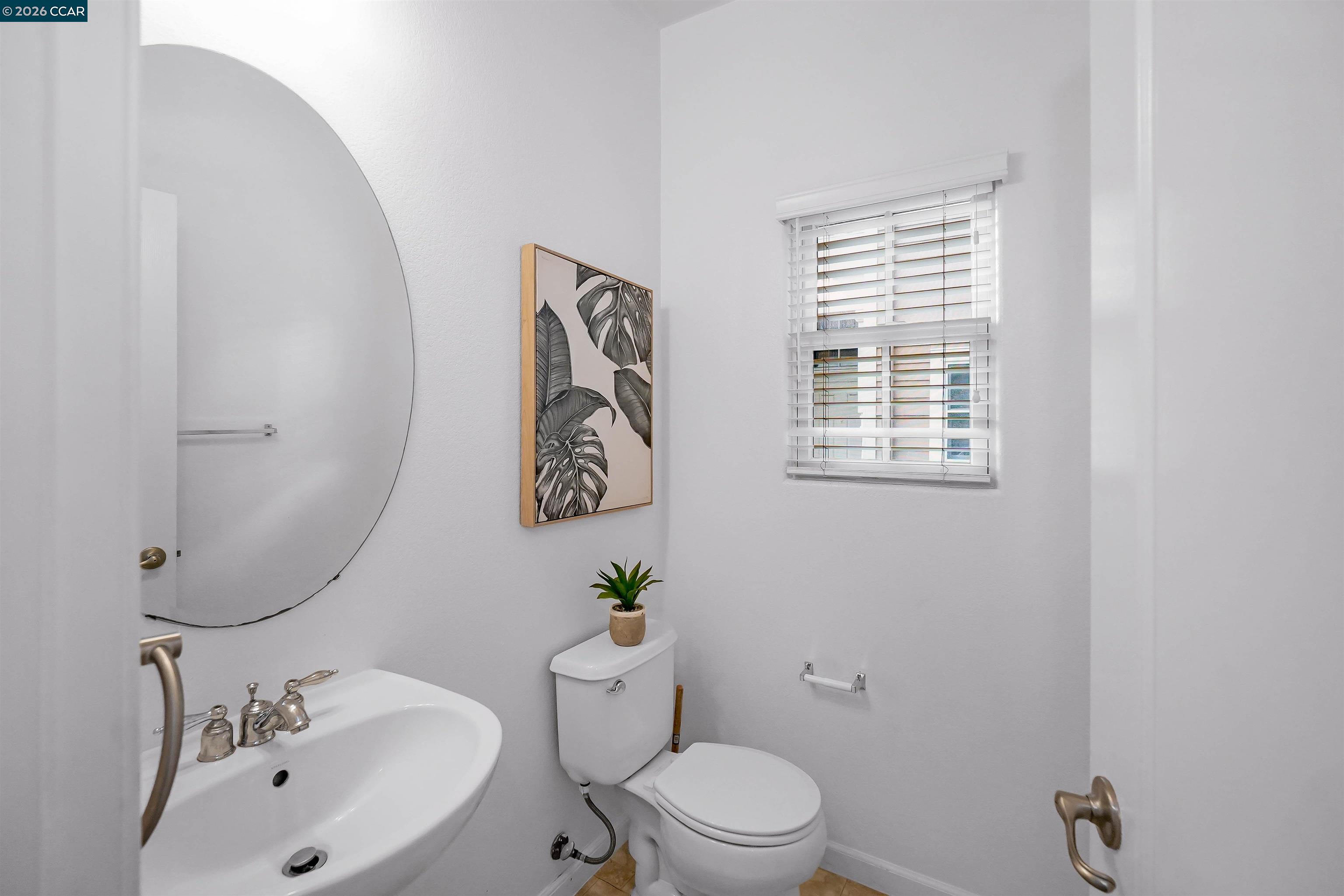 Detail Gallery Image 13 of 50 For 2069 Lewis St, Hercules,  CA 94547 - 3 Beds | 2/1 Baths