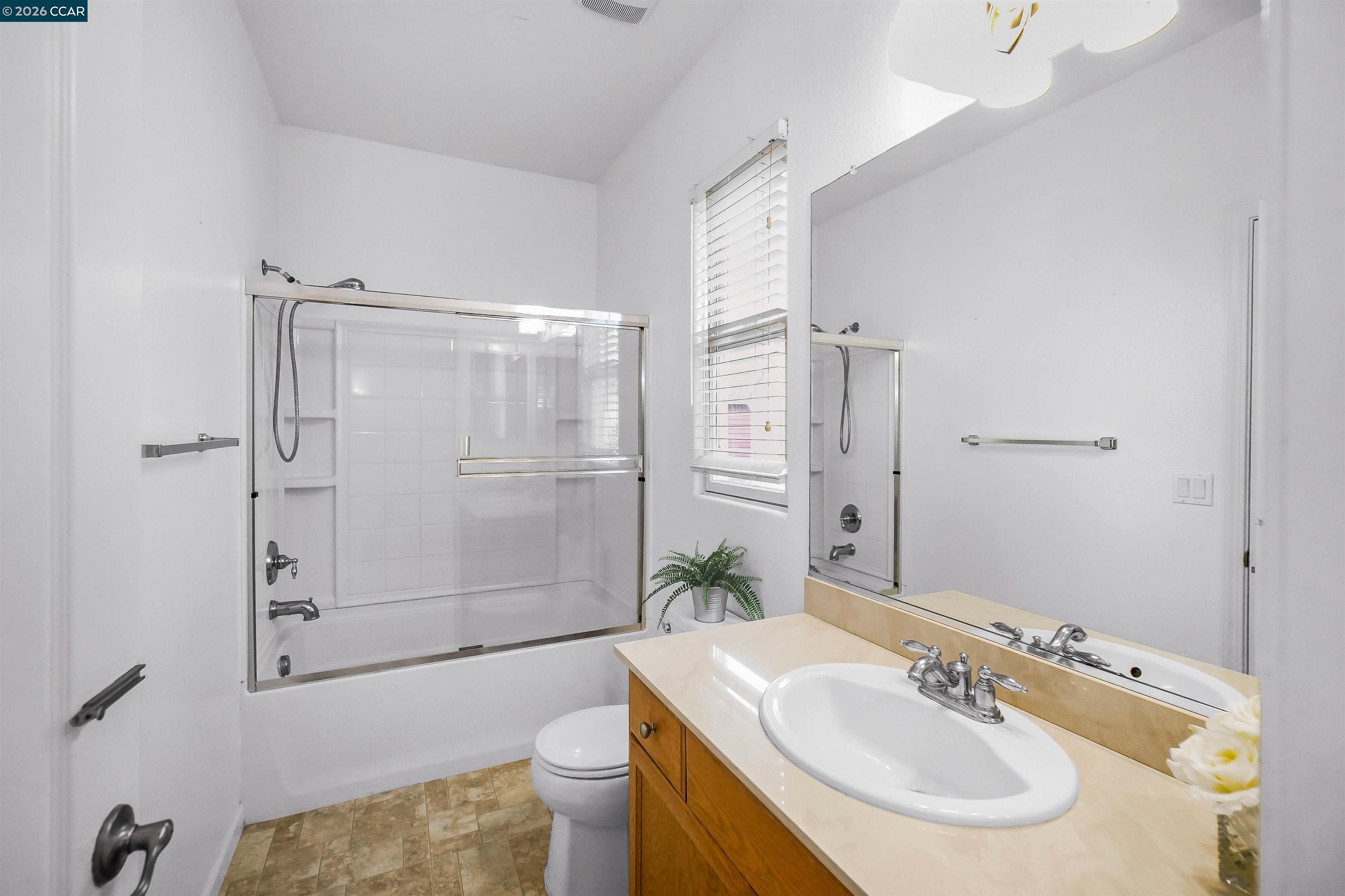Detail Gallery Image 32 of 50 For 2069 Lewis St, Hercules,  CA 94547 - 3 Beds | 2/1 Baths