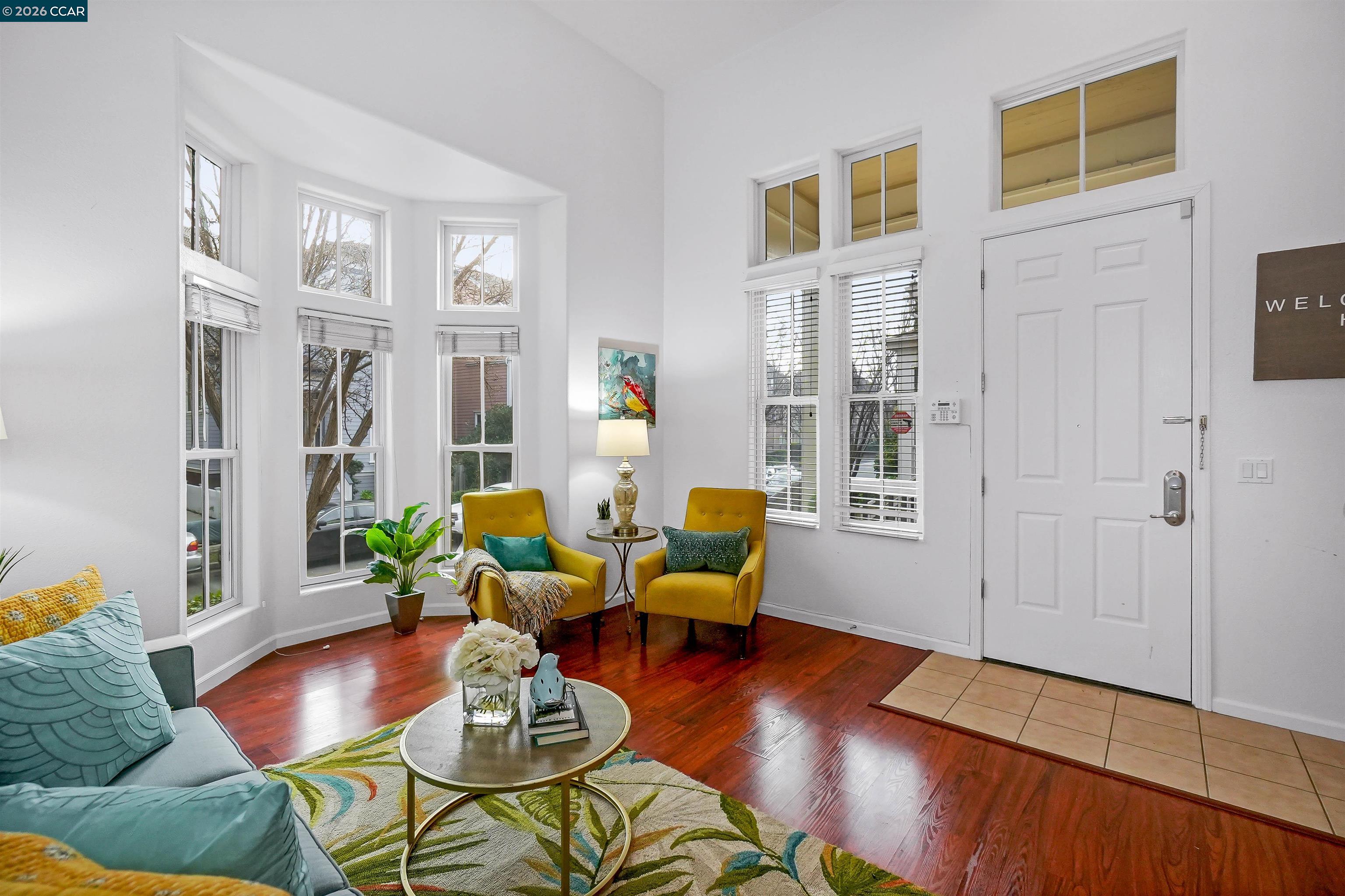 Detail Gallery Image 6 of 50 For 2069 Lewis St, Hercules,  CA 94547 - 3 Beds | 2/1 Baths