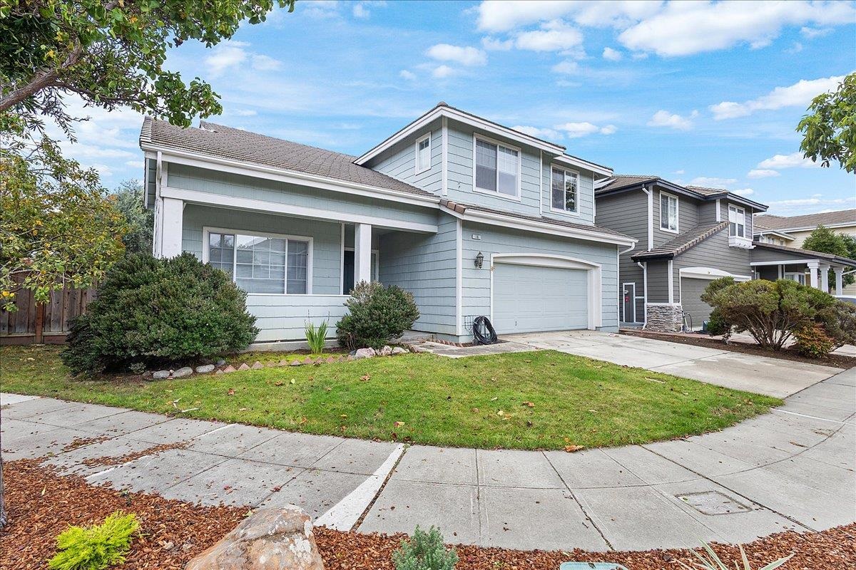 Detail Gallery Image 2 of 25 For 16 Smith Ct, Alameda,  CA 94502 - 4 Beds | 2/1 Baths