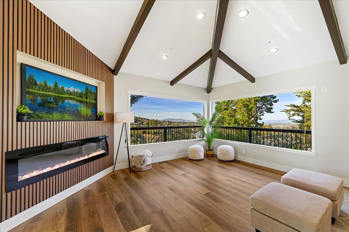 Detail Gallery Image 6 of 60 For 3403 Haskins Drive, Belmont,  CA 94002 - 6 Beds | 3/1 Baths