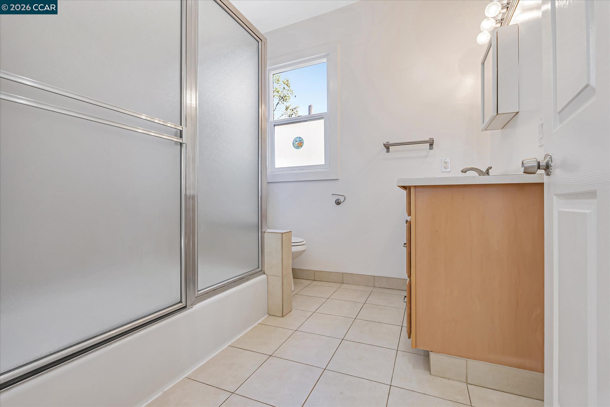 Detail Gallery Image 14 of 16 For Emerson St #4,  Berkeley,  CA 94703 - 1 Beds | 1 Baths