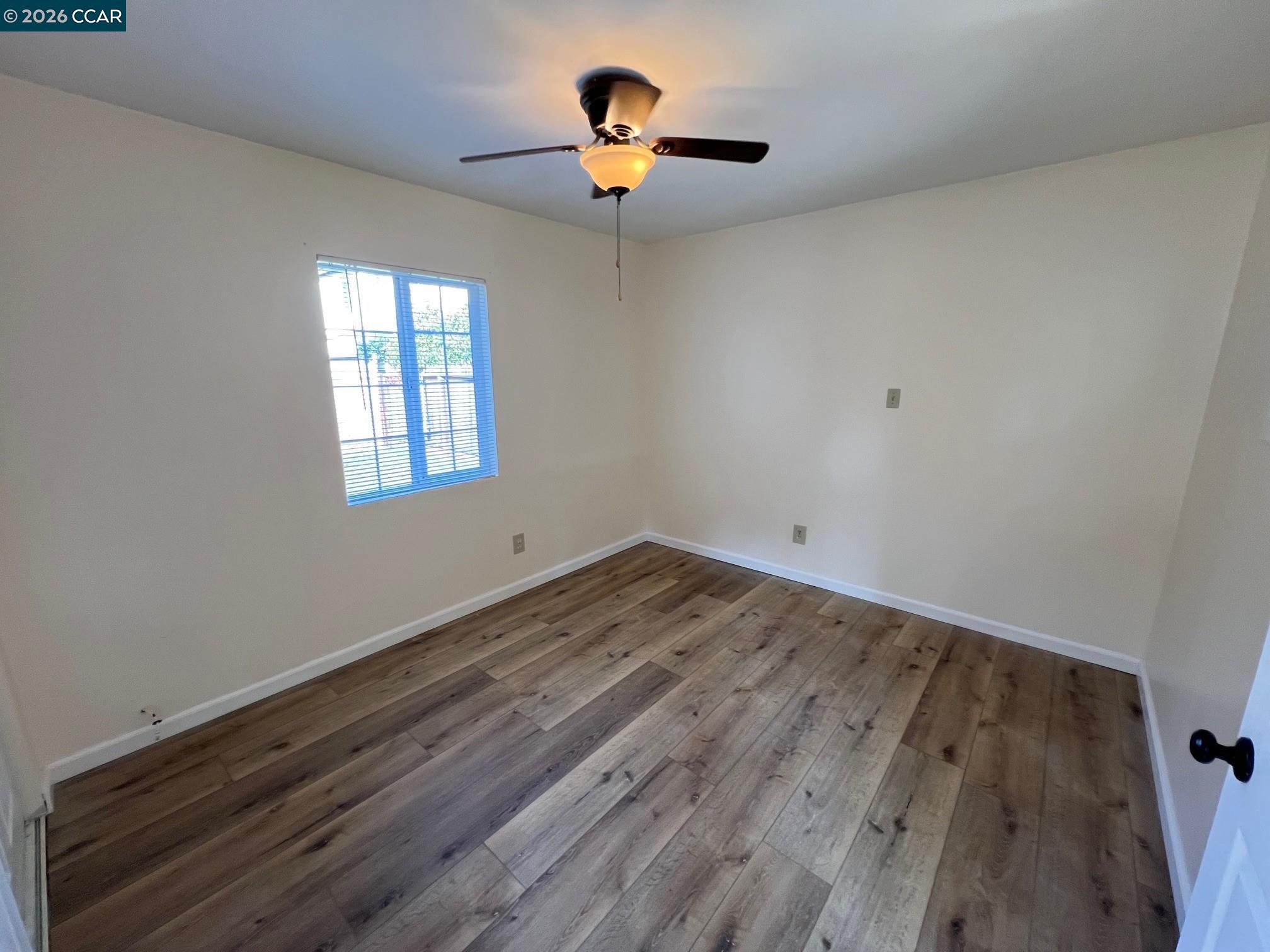 Detail Gallery Image 11 of 15 For 1513 5th #B,  Concord,  CA 94518 - 1 Beds | 1 Baths