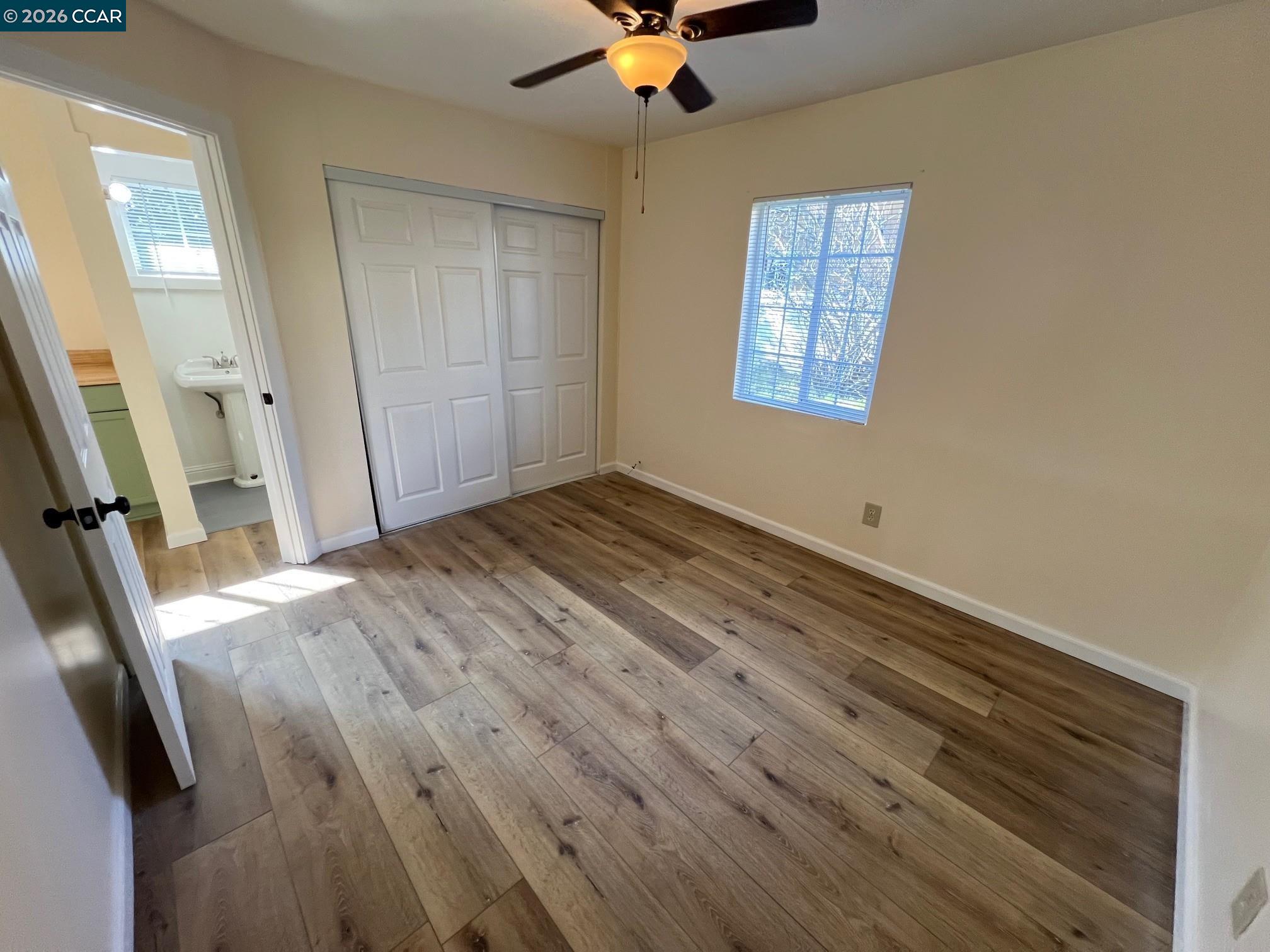 Detail Gallery Image 6 of 15 For 1513 5th #B,  Concord,  CA 94518 - 1 Beds | 1 Baths