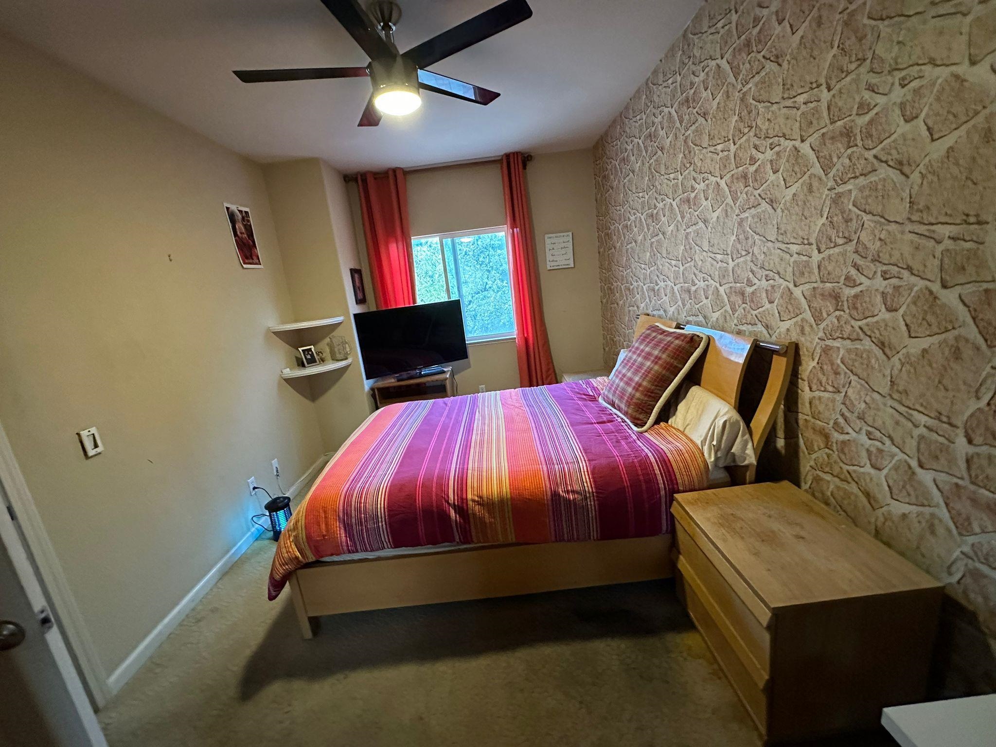 Detail Gallery Image 14 of 26 For 1013 Ridgeview Dr, El Sobrante,  CA 94803 - 3 Beds | 2/1 Baths