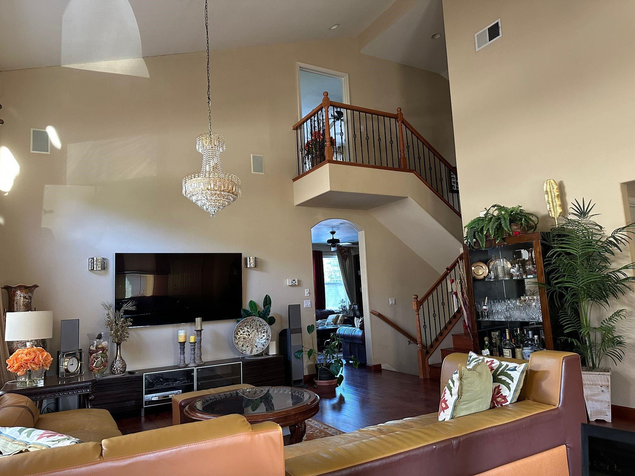 Detail Gallery Image 10 of 26 For 1013 Ridgeview Dr, El Sobrante,  CA 94803 - 3 Beds | 2/1 Baths