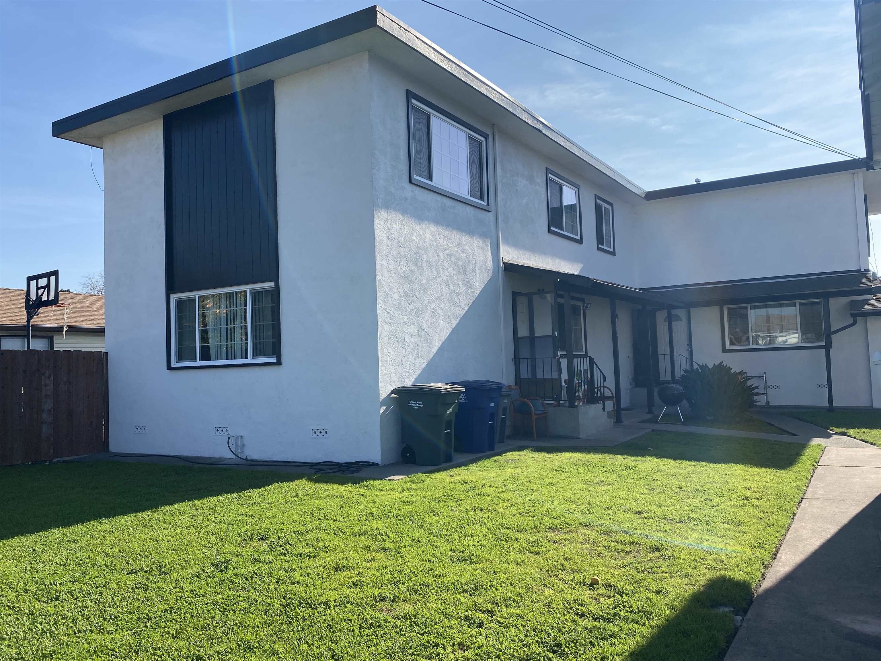 Detail Gallery Image 2 of 11 For 2484 Marina Blvd, San Leandro,  CA 94577 - – Beds | – Baths