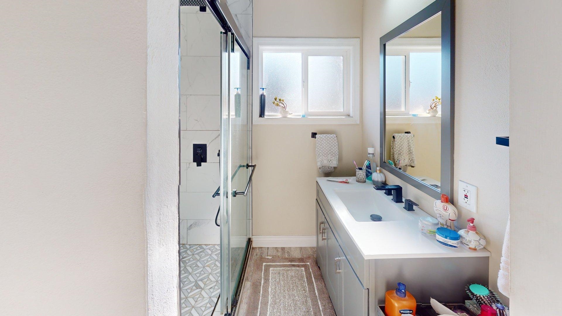 Detail Gallery Image 5 of 11 For 2484 Marina Blvd, San Leandro,  CA 94577 - – Beds | – Baths