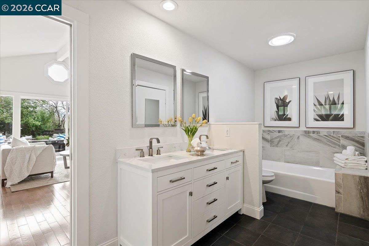 Detail Gallery Image 20 of 44 For 1076 N Thompson Rd, Lafayette,  CA 94549-3133 - 4 Beds | 3/1 Baths