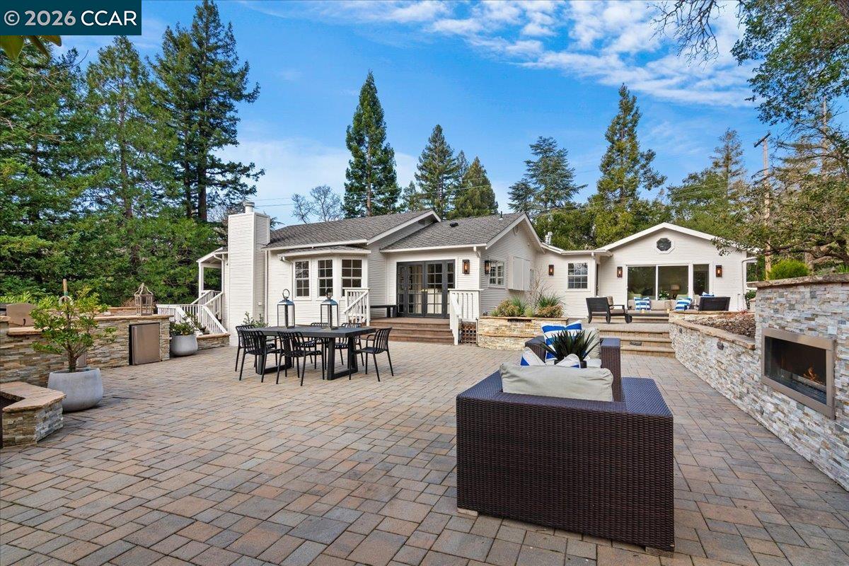 Detail Gallery Image 34 of 44 For 1076 N Thompson Rd, Lafayette,  CA 94549-3133 - 4 Beds | 3/1 Baths