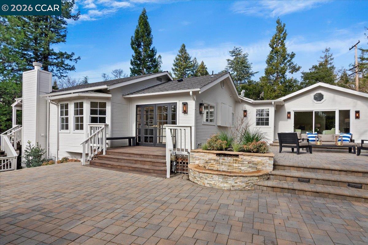 Detail Gallery Image 35 of 44 For 1076 N Thompson Rd, Lafayette,  CA 94549-3133 - 4 Beds | 3/1 Baths