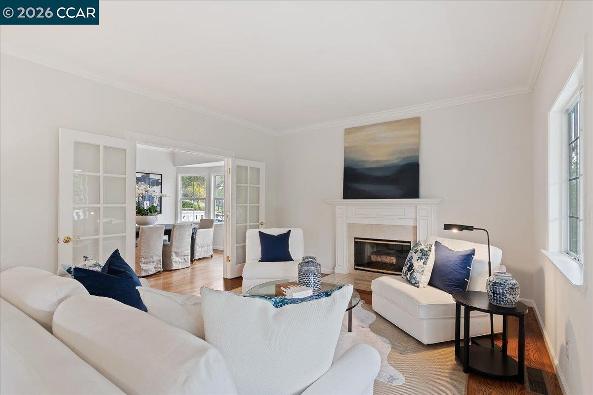 Detail Gallery Image 6 of 44 For 1076 N Thompson Rd, Lafayette,  CA 94549-3133 - 4 Beds | 3/1 Baths