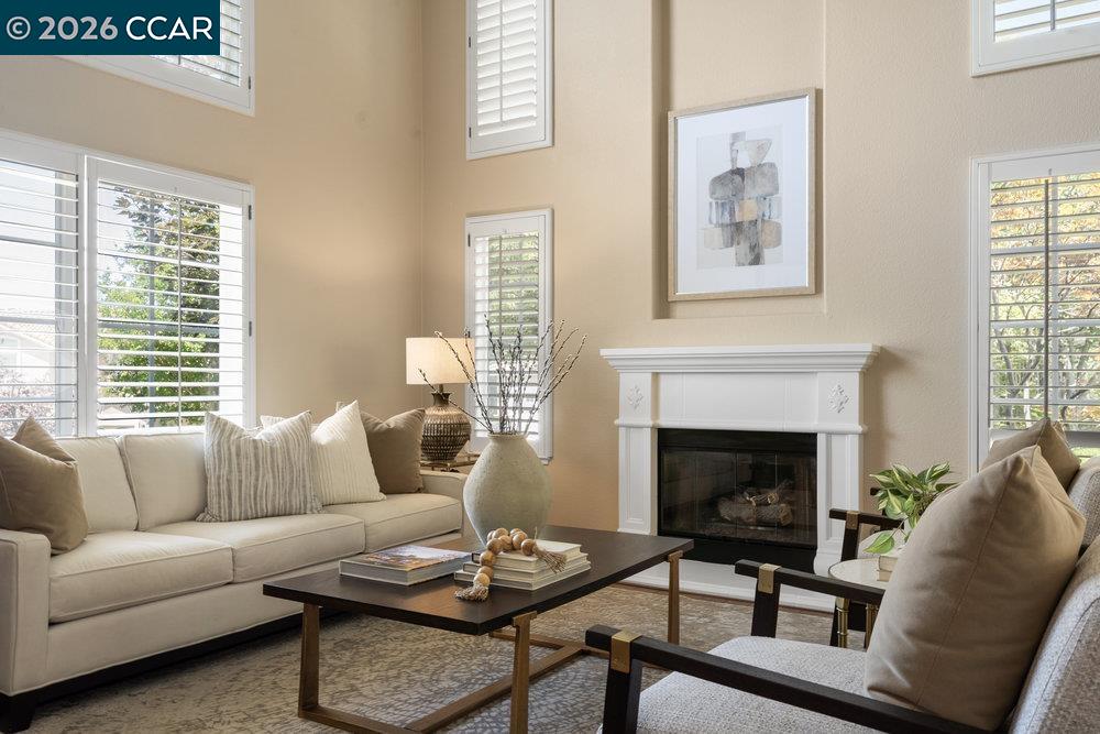 Detail Gallery Image 9 of 60 For 825 Bertram St, Walnut Creek,  CA 94598 - 5 Beds | 3 Baths