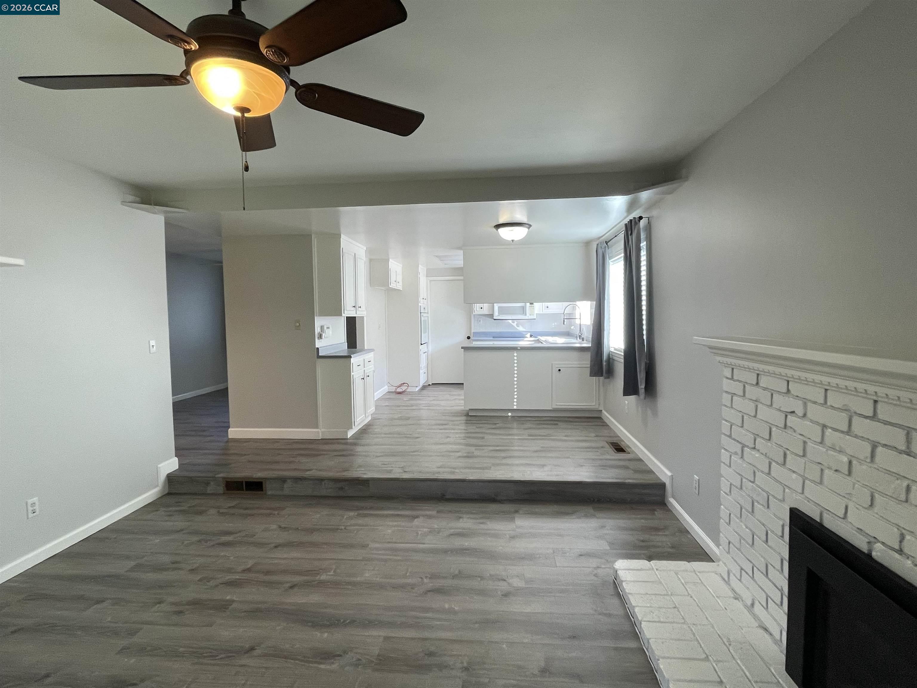 Detail Gallery Image 6 of 17 For 4780 Mintwood Dr, Concord,  CA 94521 - 3 Beds | 2 Baths