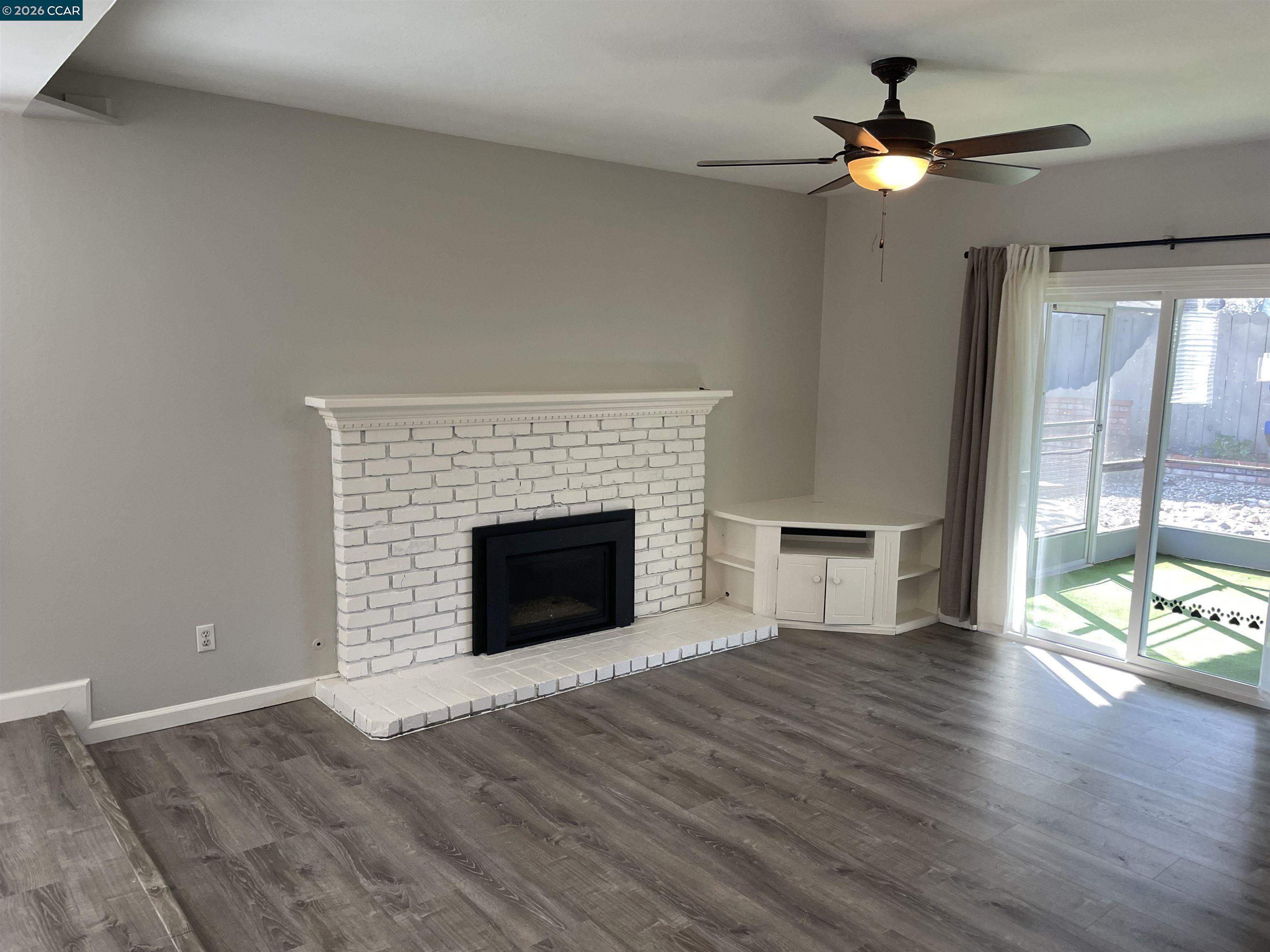 Detail Gallery Image 7 of 17 For 4780 Mintwood Dr, Concord,  CA 94521 - 3 Beds | 2 Baths