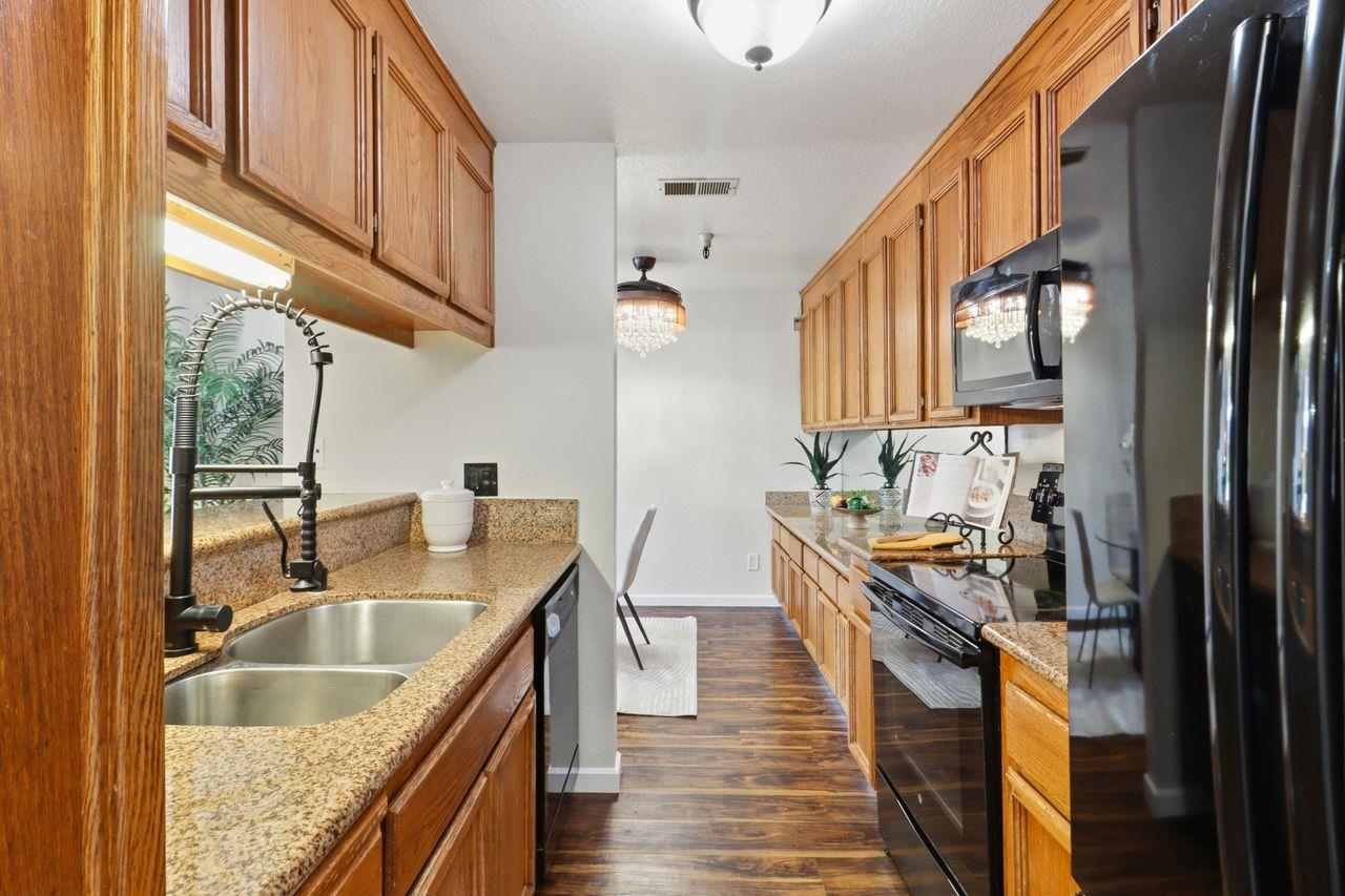 Photo #12: 41122096 Listing: Photo #12