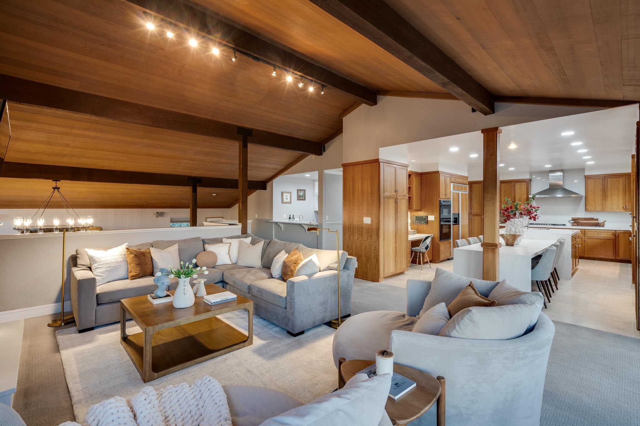 Detail Gallery Image 12 of 48 For 13 Kemp Ct, Alamo,  CA 94507 - 5 Beds | 3/1 Baths