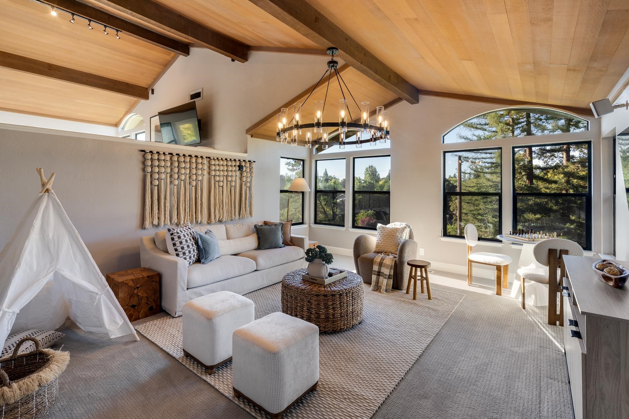 Detail Gallery Image 13 of 48 For 13 Kemp Ct, Alamo,  CA 94507 - 5 Beds | 3/1 Baths