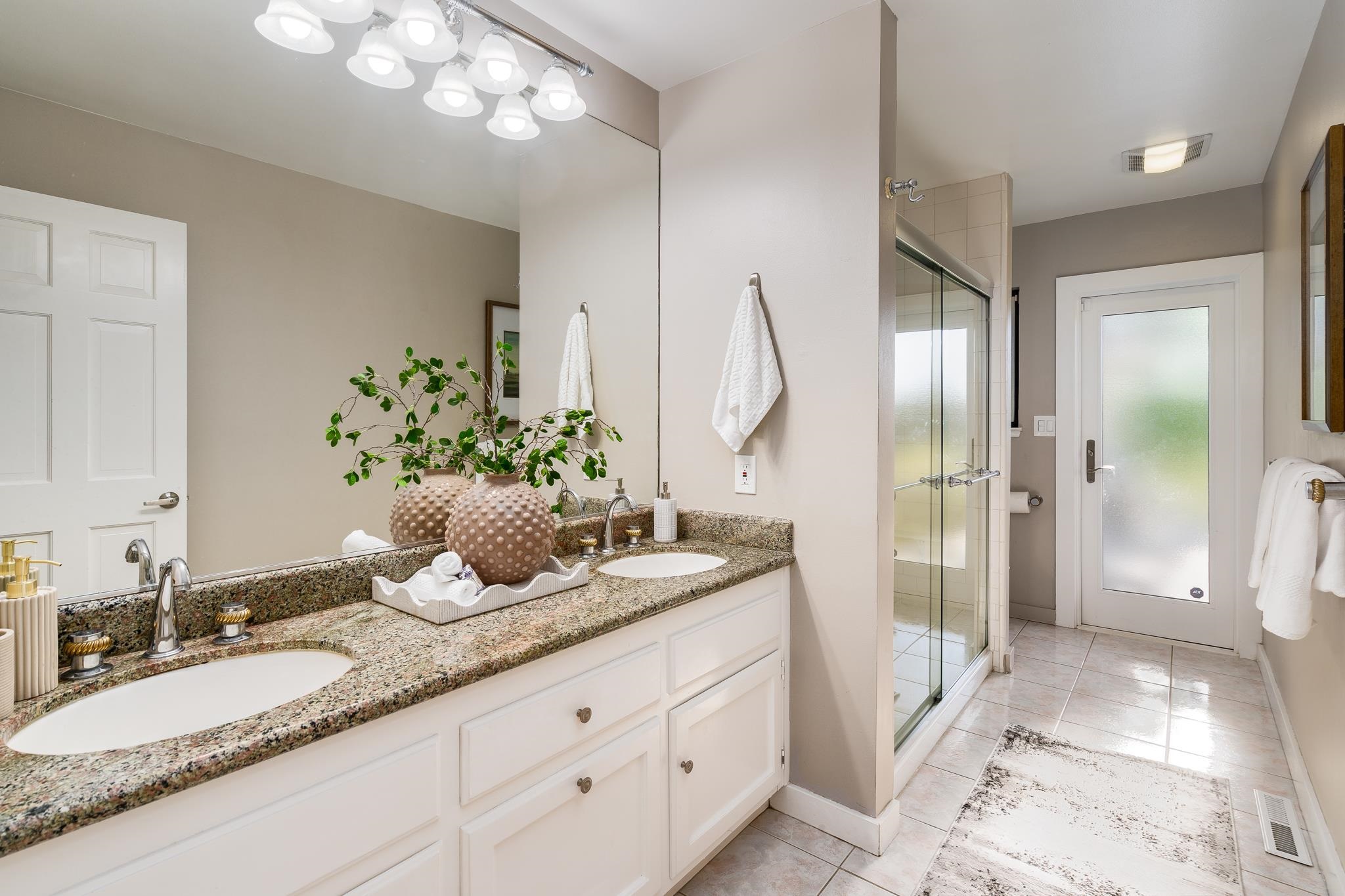 Detail Gallery Image 20 of 48 For 13 Kemp Ct, Alamo,  CA 94507 - 5 Beds | 3/1 Baths