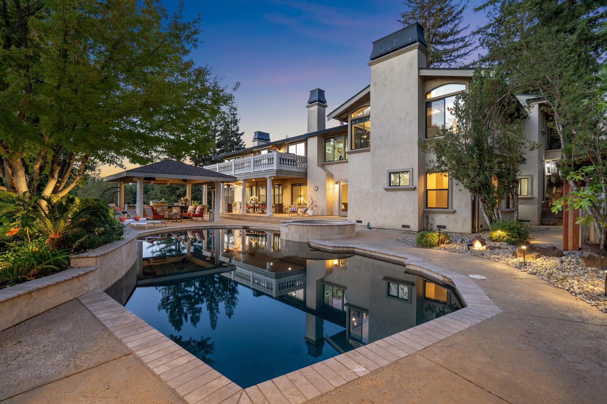 Detail Gallery Image 27 of 48 For 13 Kemp Ct, Alamo,  CA 94507 - 5 Beds | 3/1 Baths