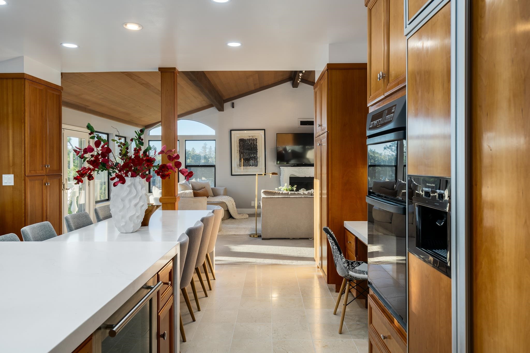 Detail Gallery Image 9 of 48 For 13 Kemp Ct, Alamo,  CA 94507 - 5 Beds | 3/1 Baths