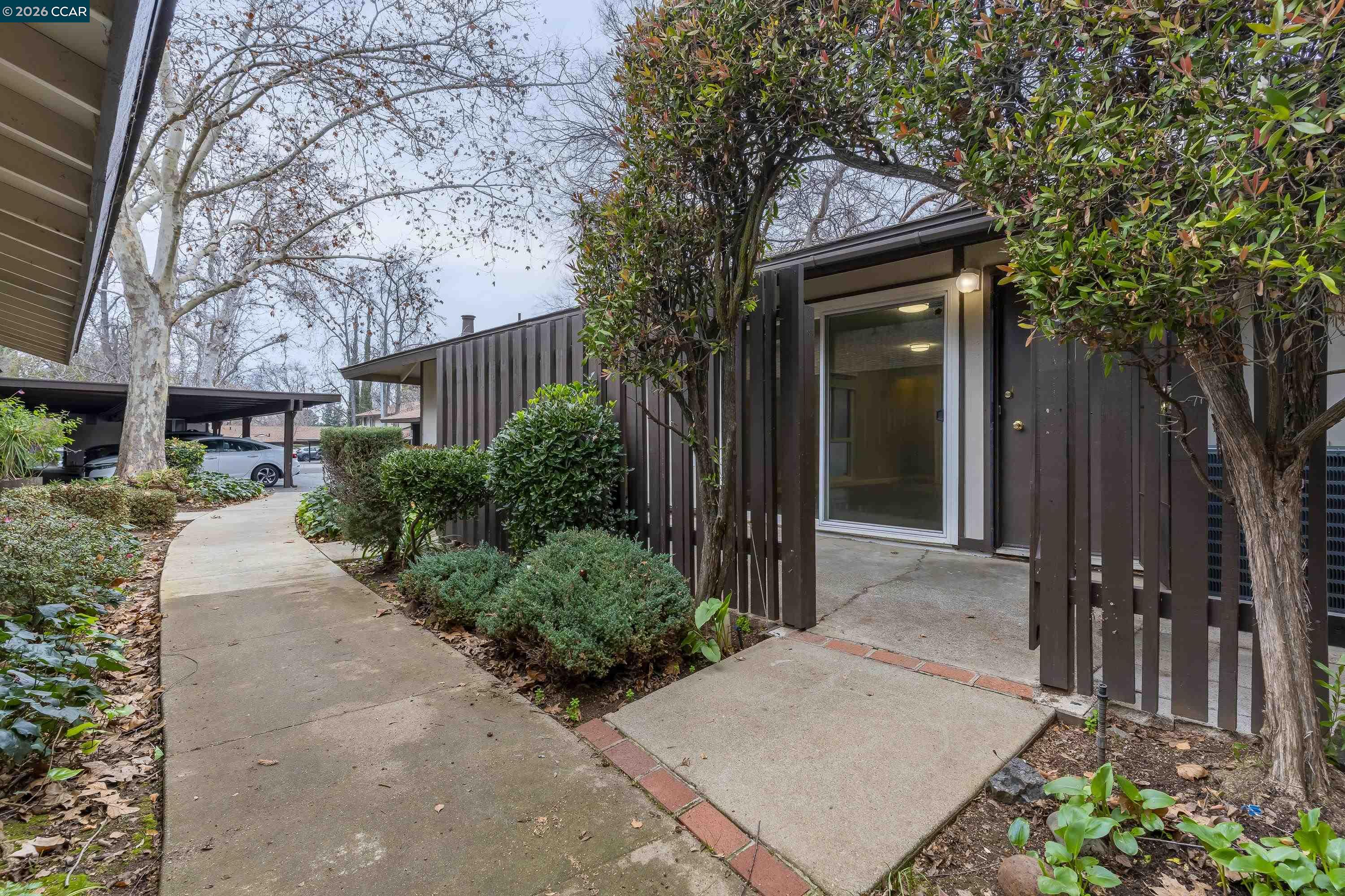 Photo #2: 41122104 Listing: Photo #2