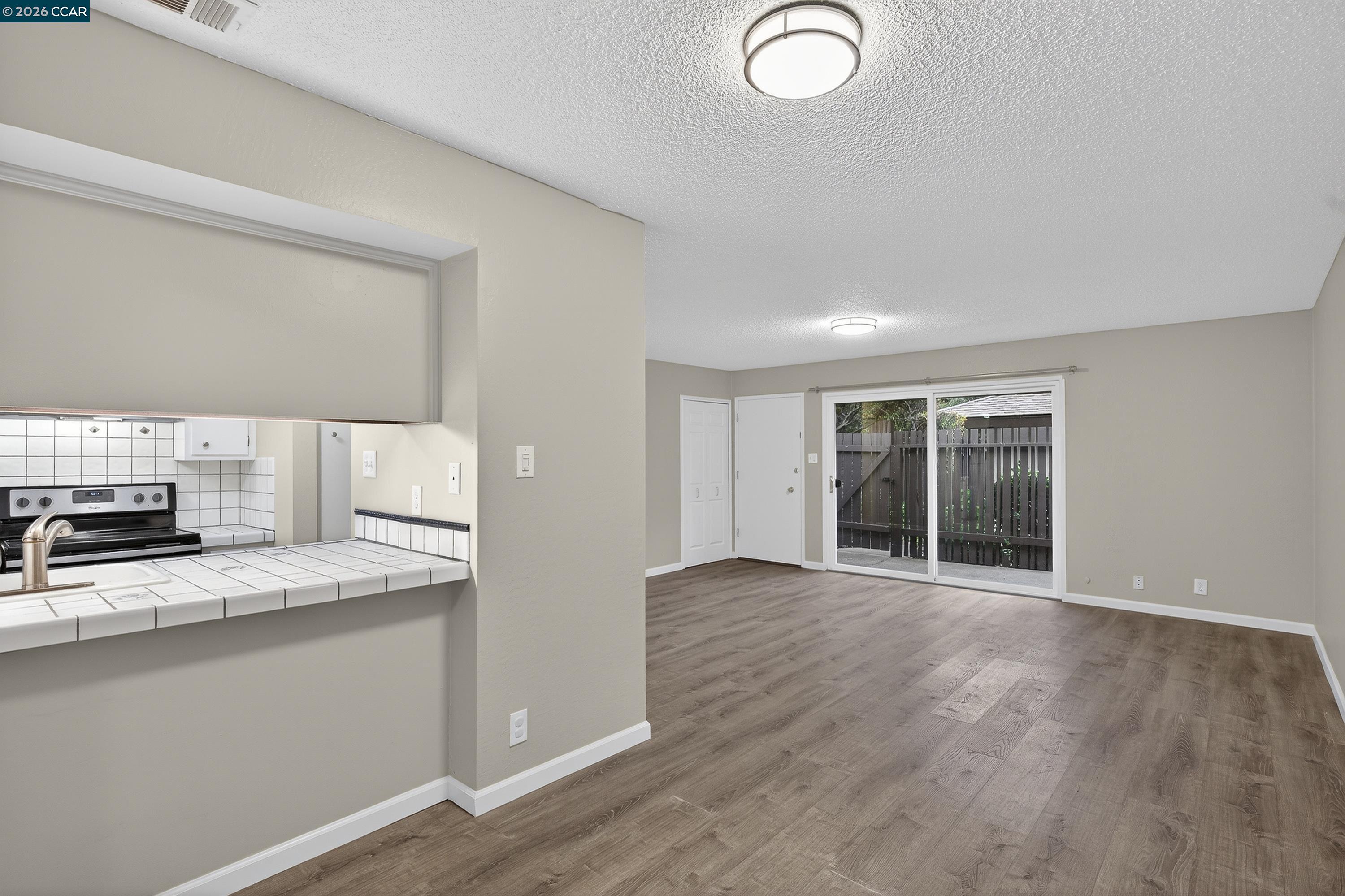 Photo #16: 41122104 Listing: Photo #16