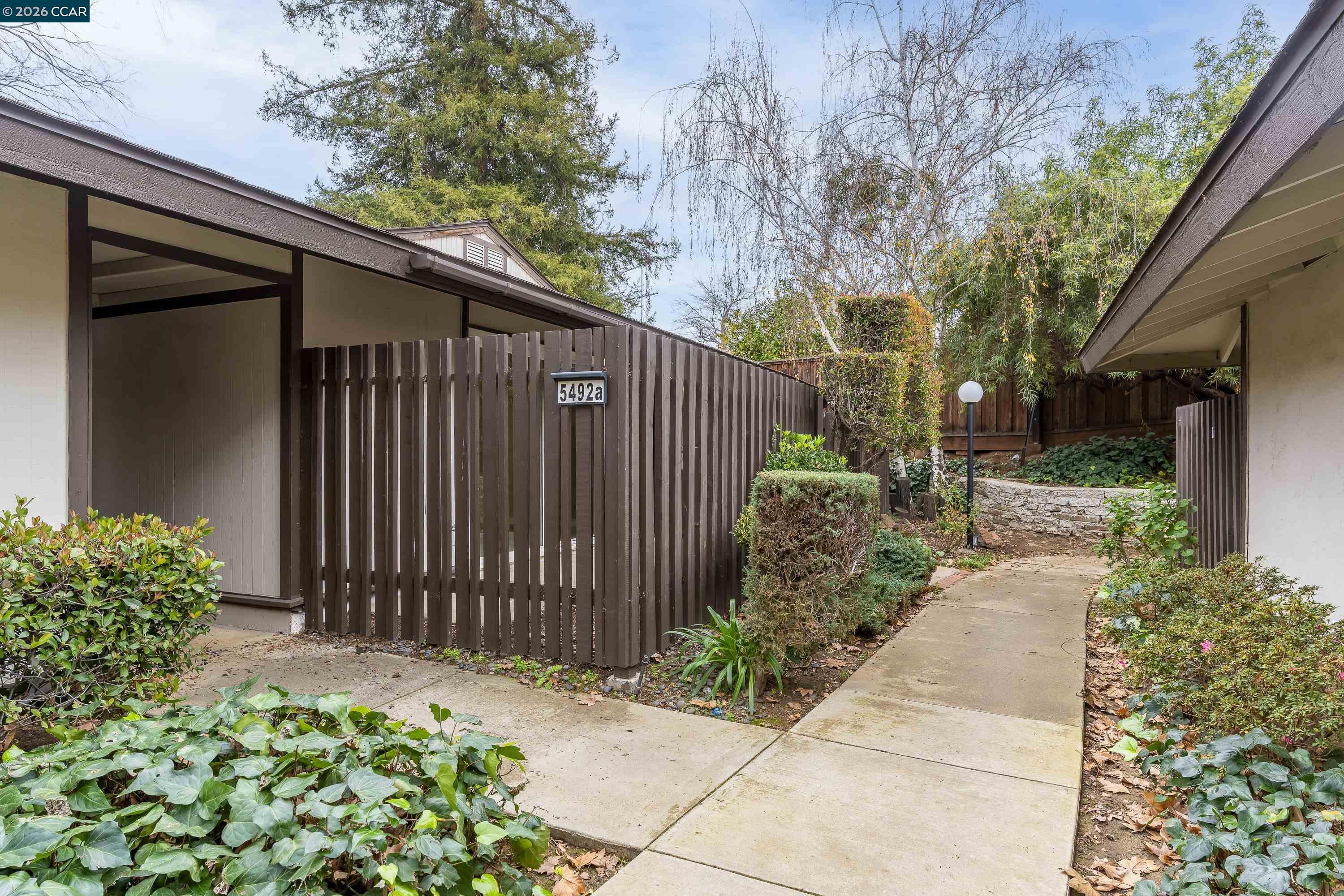 Photo #4: 41122104 Listing: Photo #4