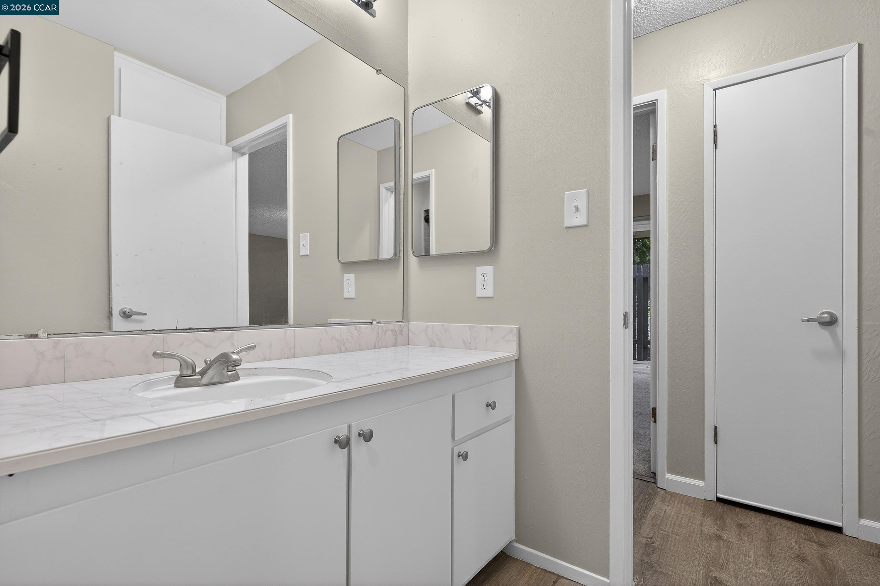 Photo #31: 41122104 Listing: Photo #31